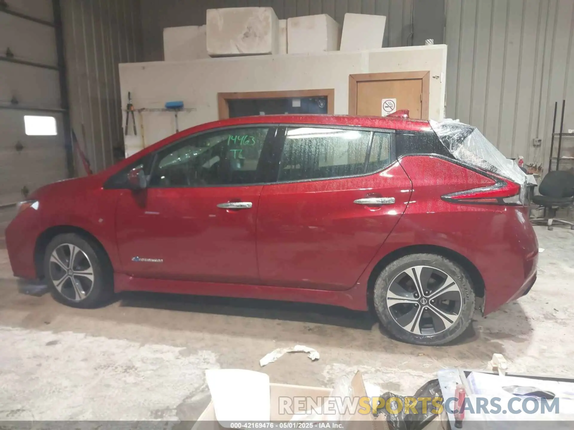 14 Photograph of a damaged car 1N4BZ1CP7KC317374 NISSAN LEAF 2019