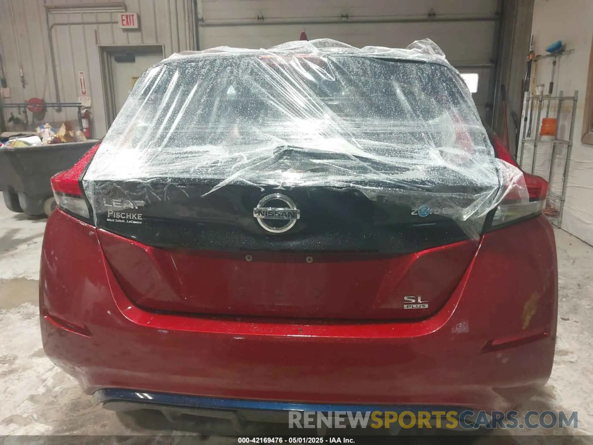 16 Photograph of a damaged car 1N4BZ1CP7KC317374 NISSAN LEAF 2019