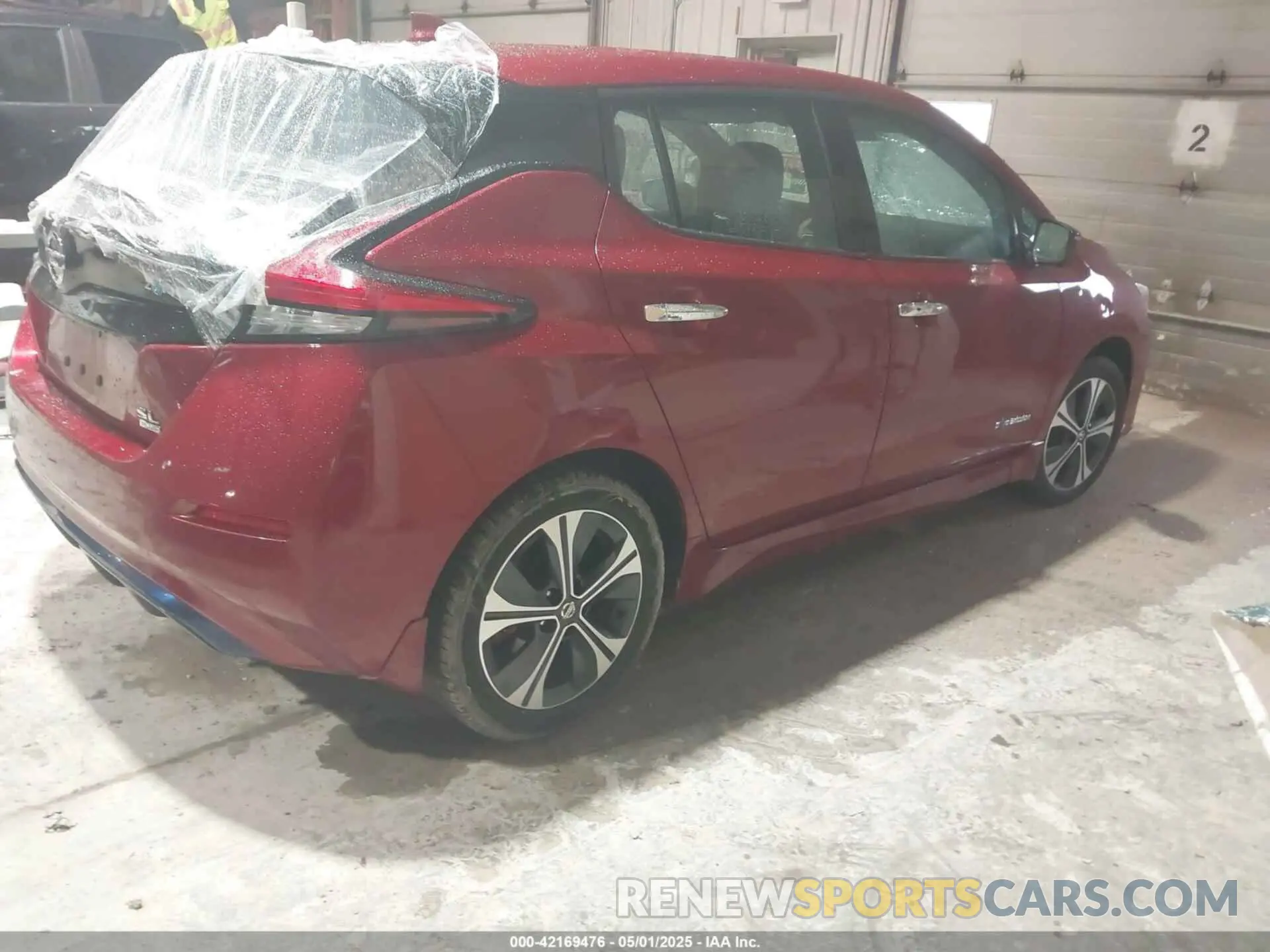 4 Photograph of a damaged car 1N4BZ1CP7KC317374 NISSAN LEAF 2019