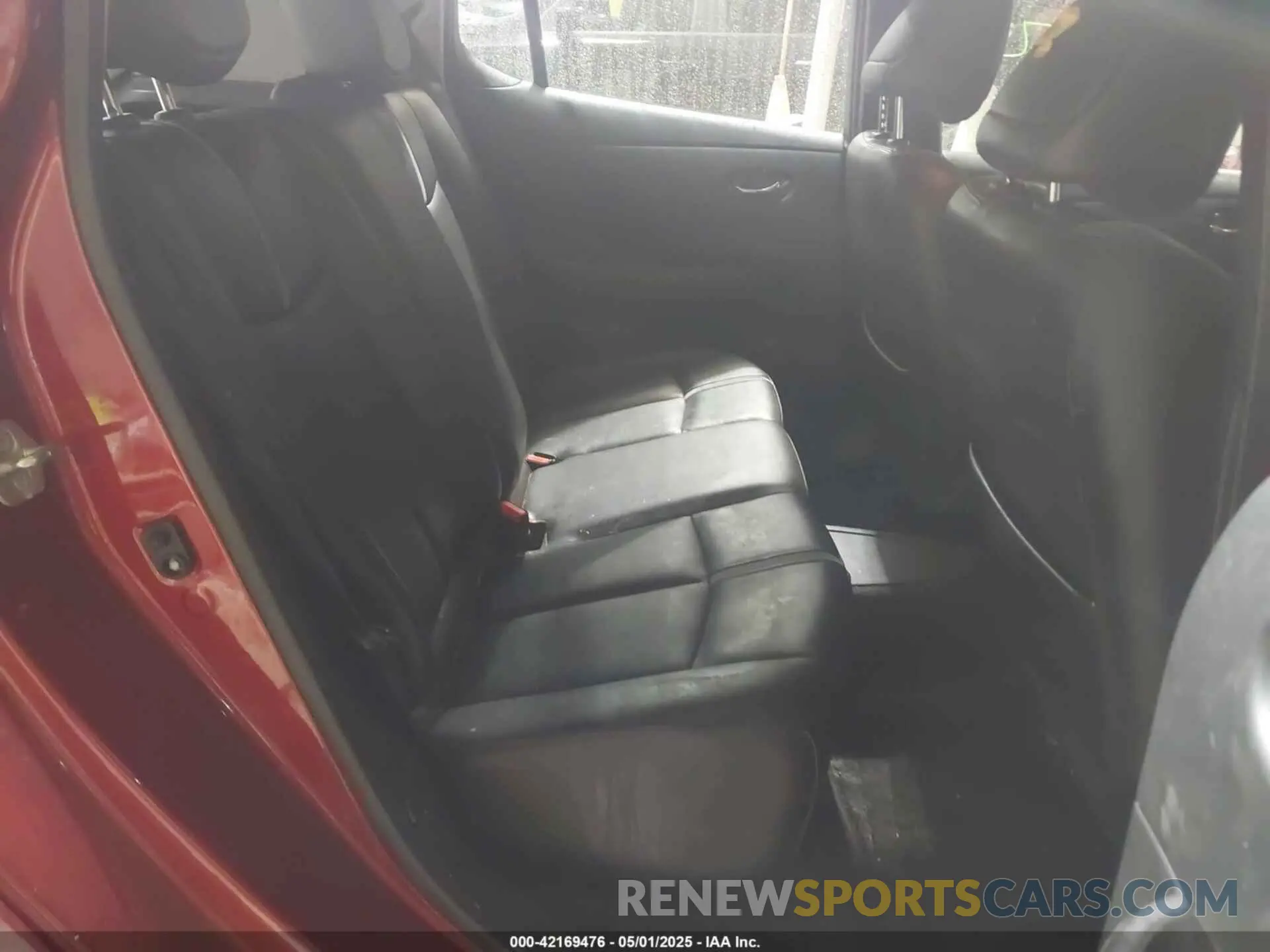8 Photograph of a damaged car 1N4BZ1CP7KC317374 NISSAN LEAF 2019
