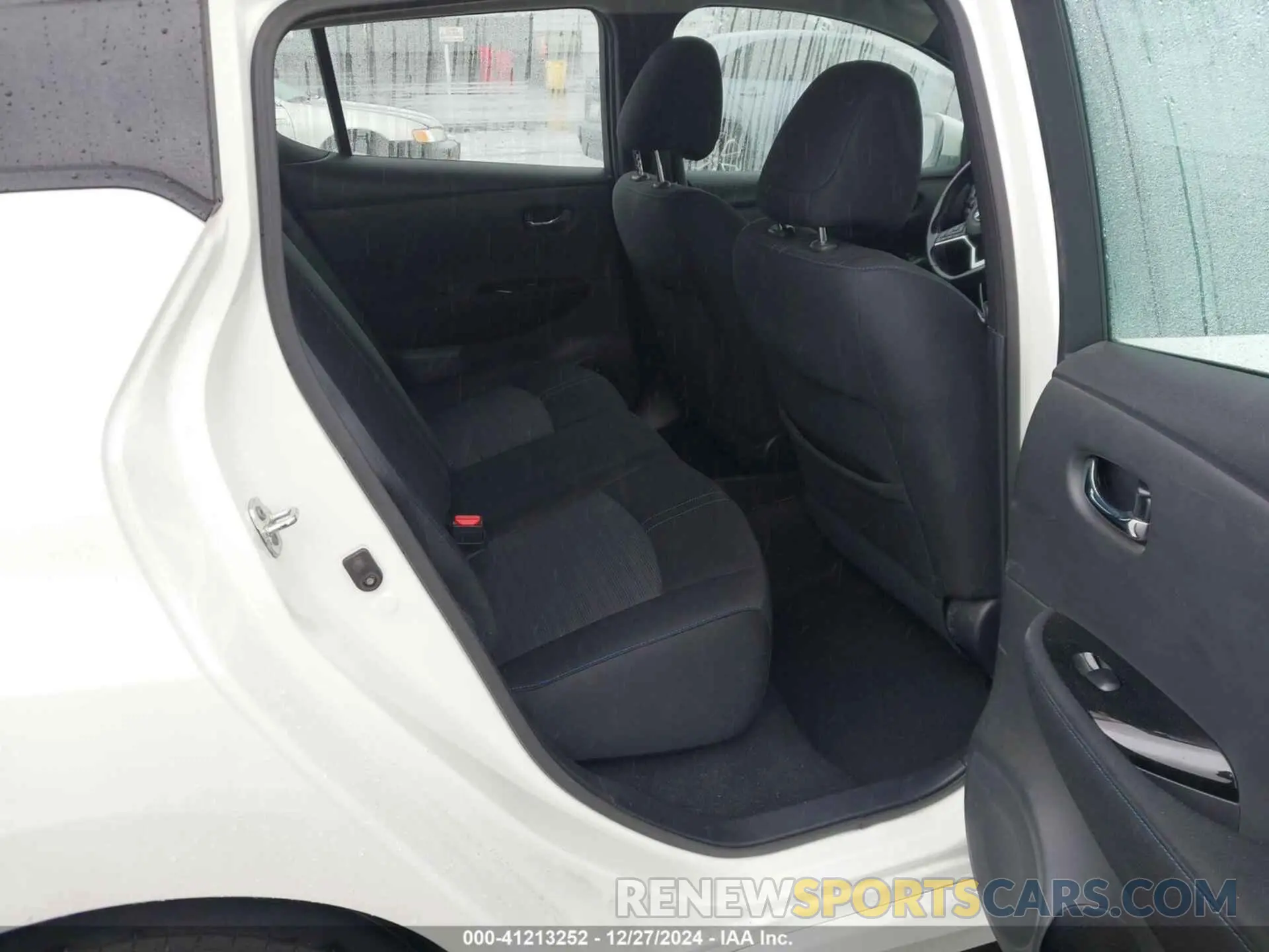 8 Photograph of a damaged car 1N4BZ1CP9KC320843 NISSAN LEAF 2019