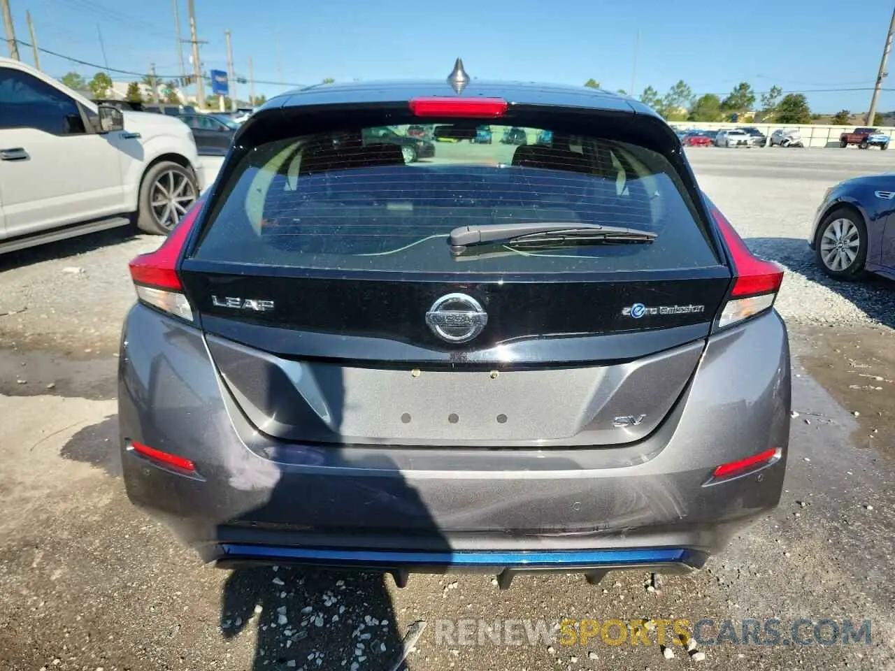 6 Photograph of a damaged car 1N4AZ1CP0LC306942 NISSAN LEAF 2020