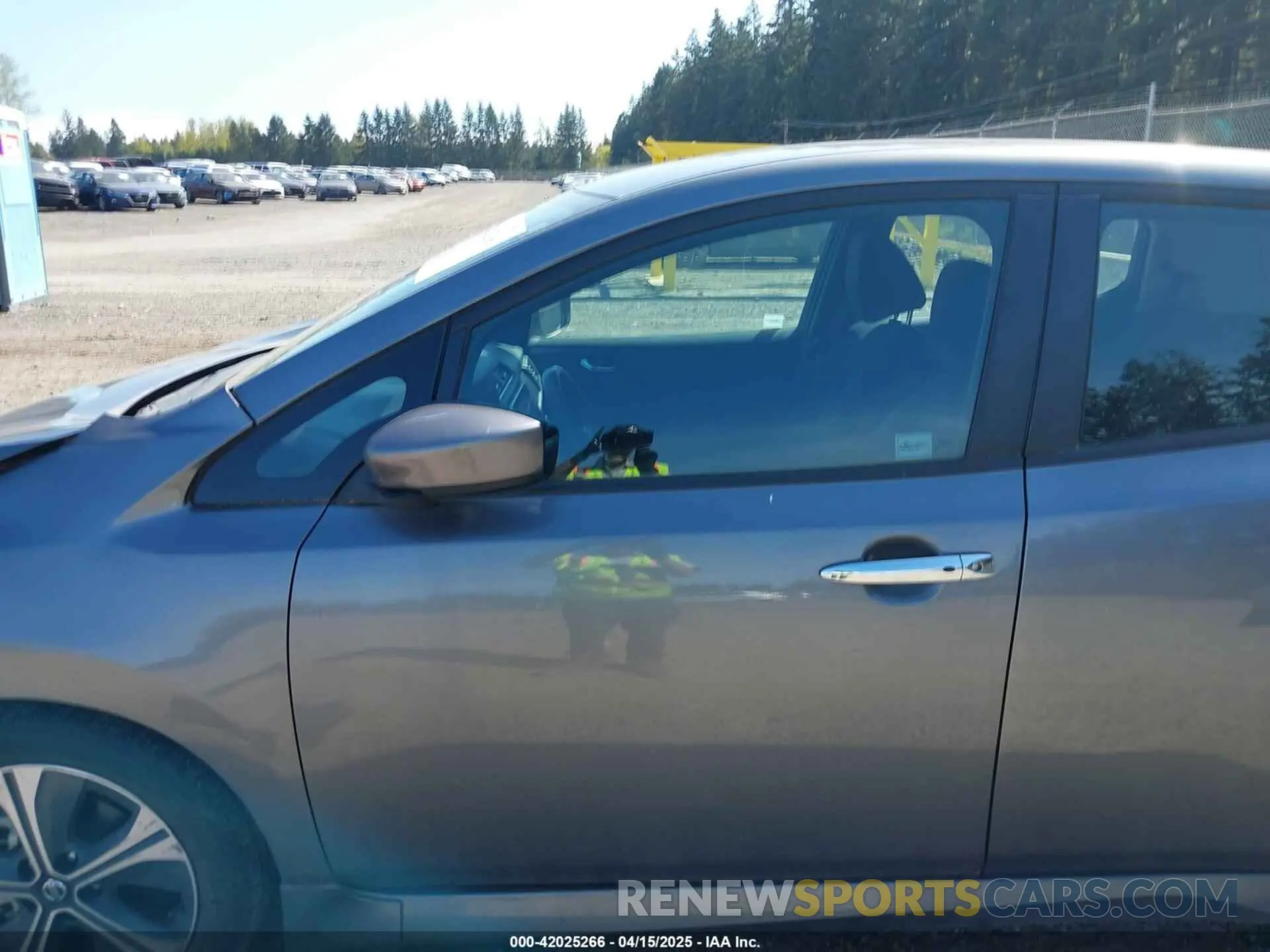 14 Photograph of a damaged car 1N4AZ1CP1LC309171 NISSAN LEAF 2020