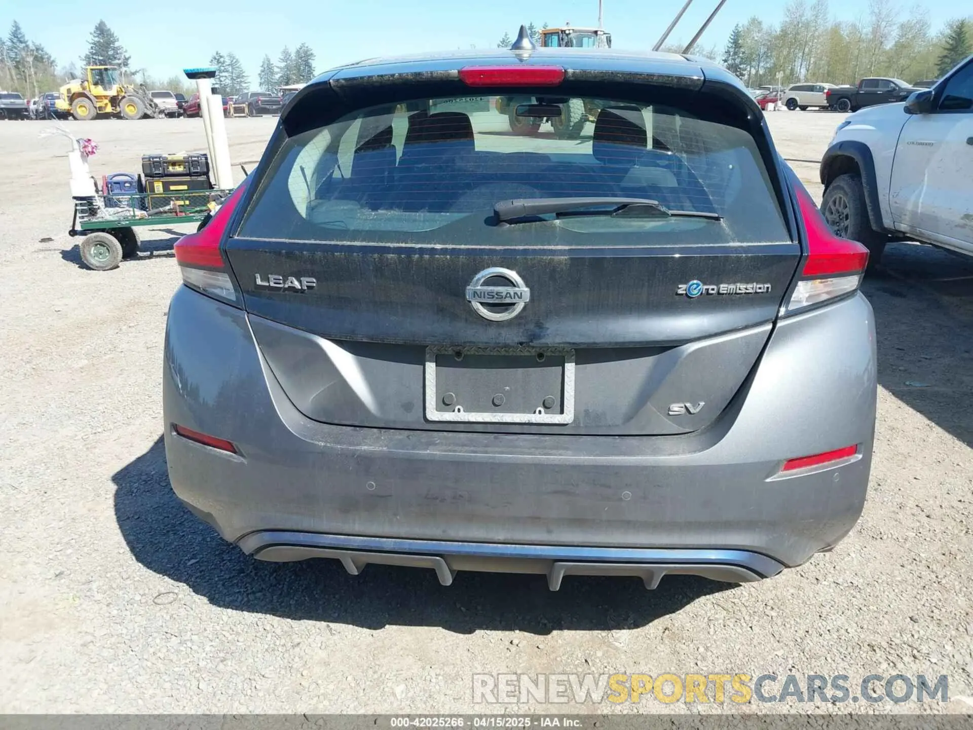16 Photograph of a damaged car 1N4AZ1CP1LC309171 NISSAN LEAF 2020