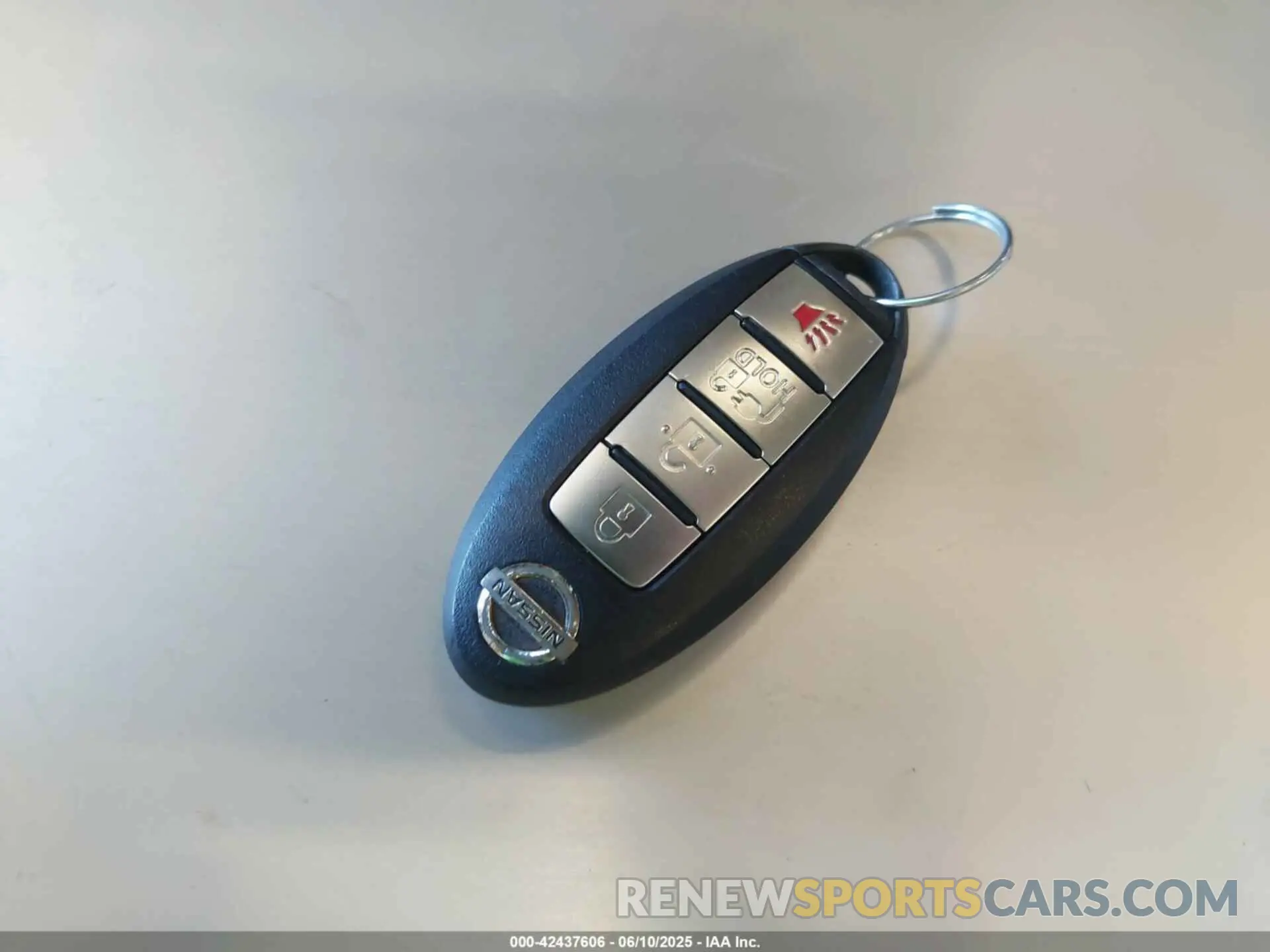 11 Photograph of a damaged car 1N4AZ1CP4LC305633 NISSAN LEAF 2020