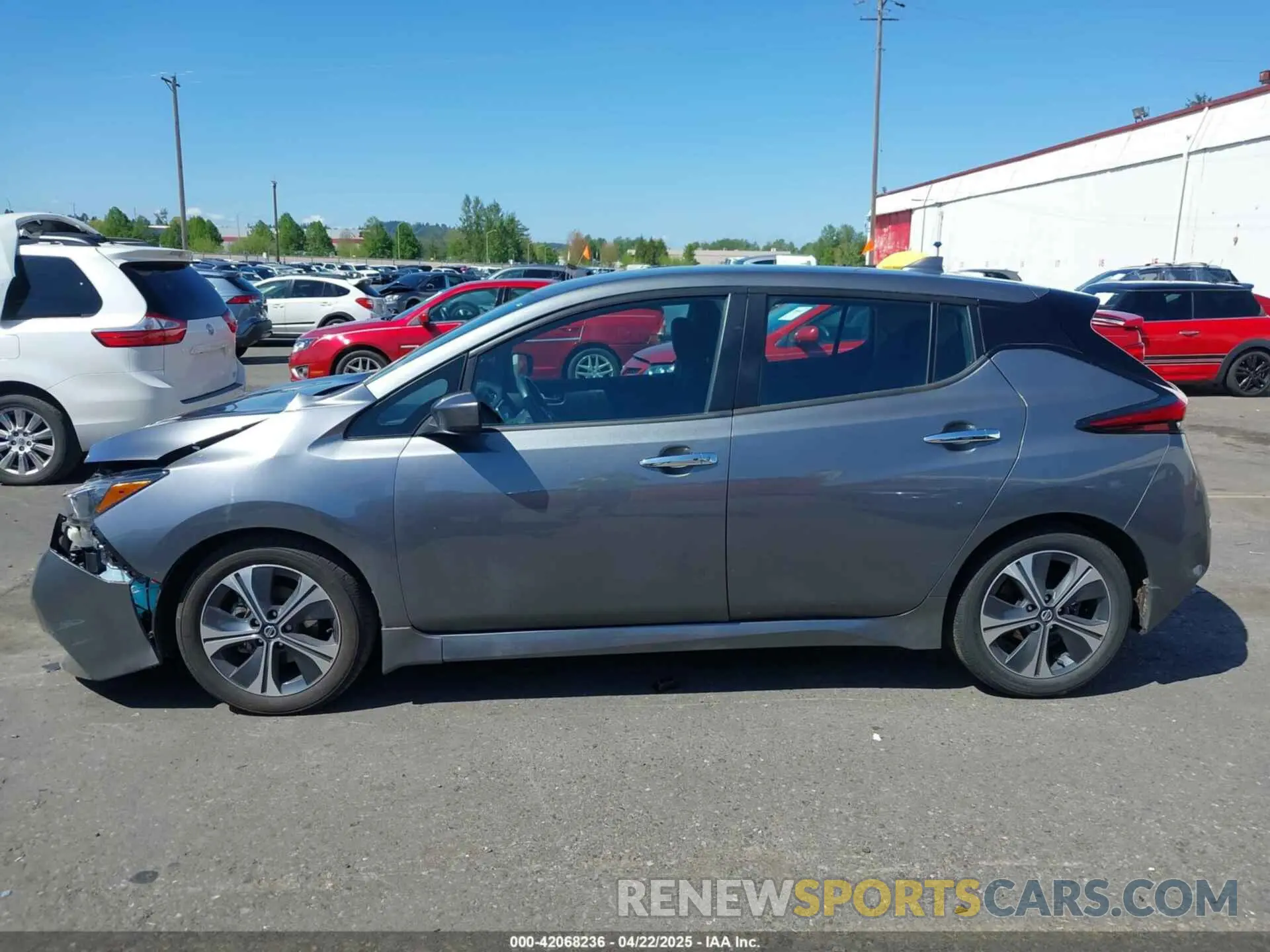 15 Photograph of a damaged car 1N4AZ1CP4LC307981 NISSAN LEAF 2020