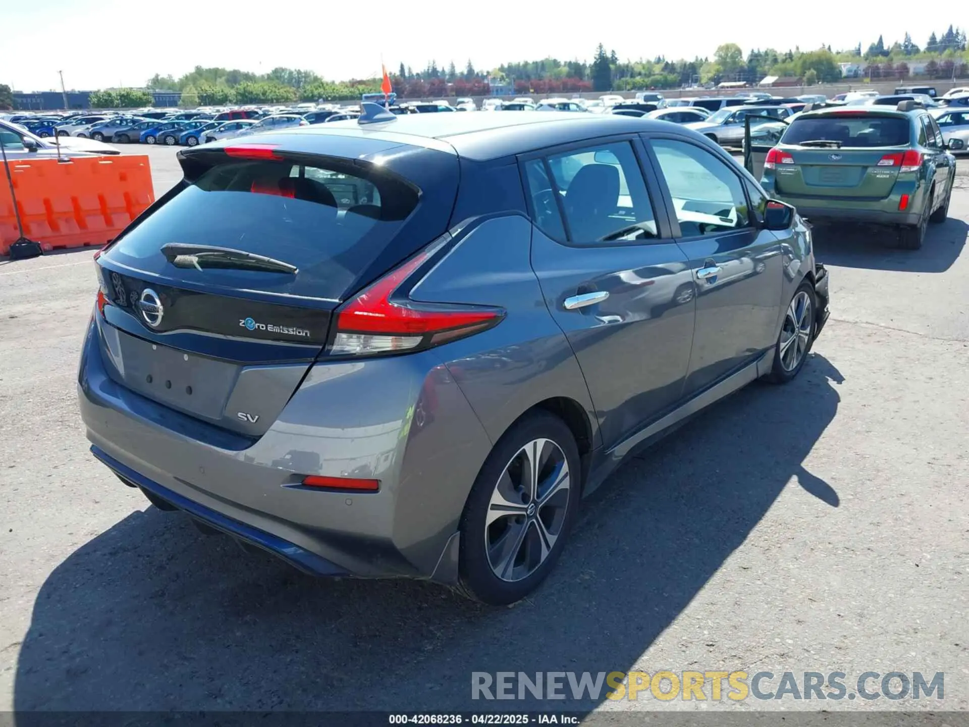 4 Photograph of a damaged car 1N4AZ1CP4LC307981 NISSAN LEAF 2020