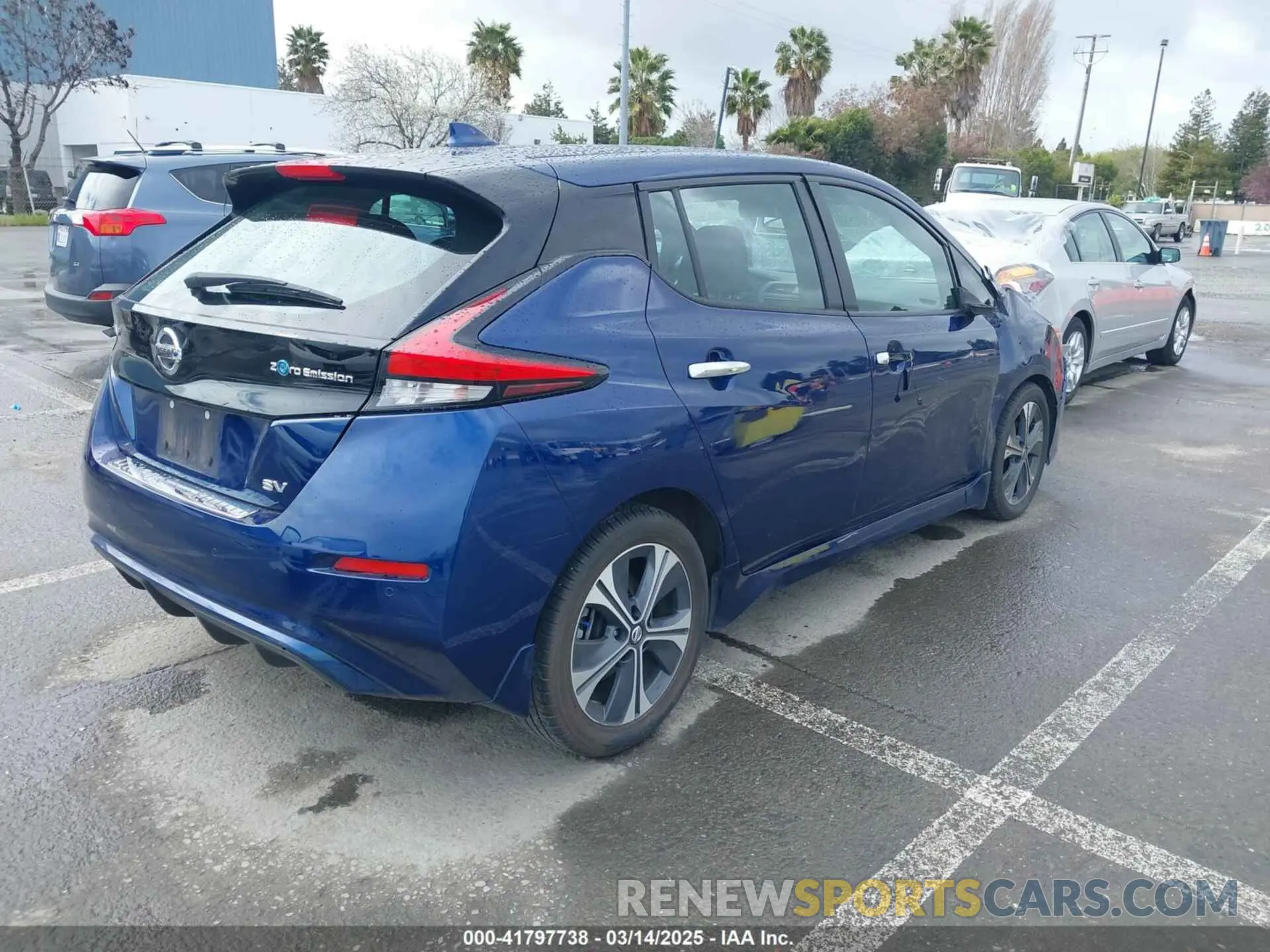 4 Photograph of a damaged car 1N4AZ1CP6LC307500 NISSAN LEAF 2020