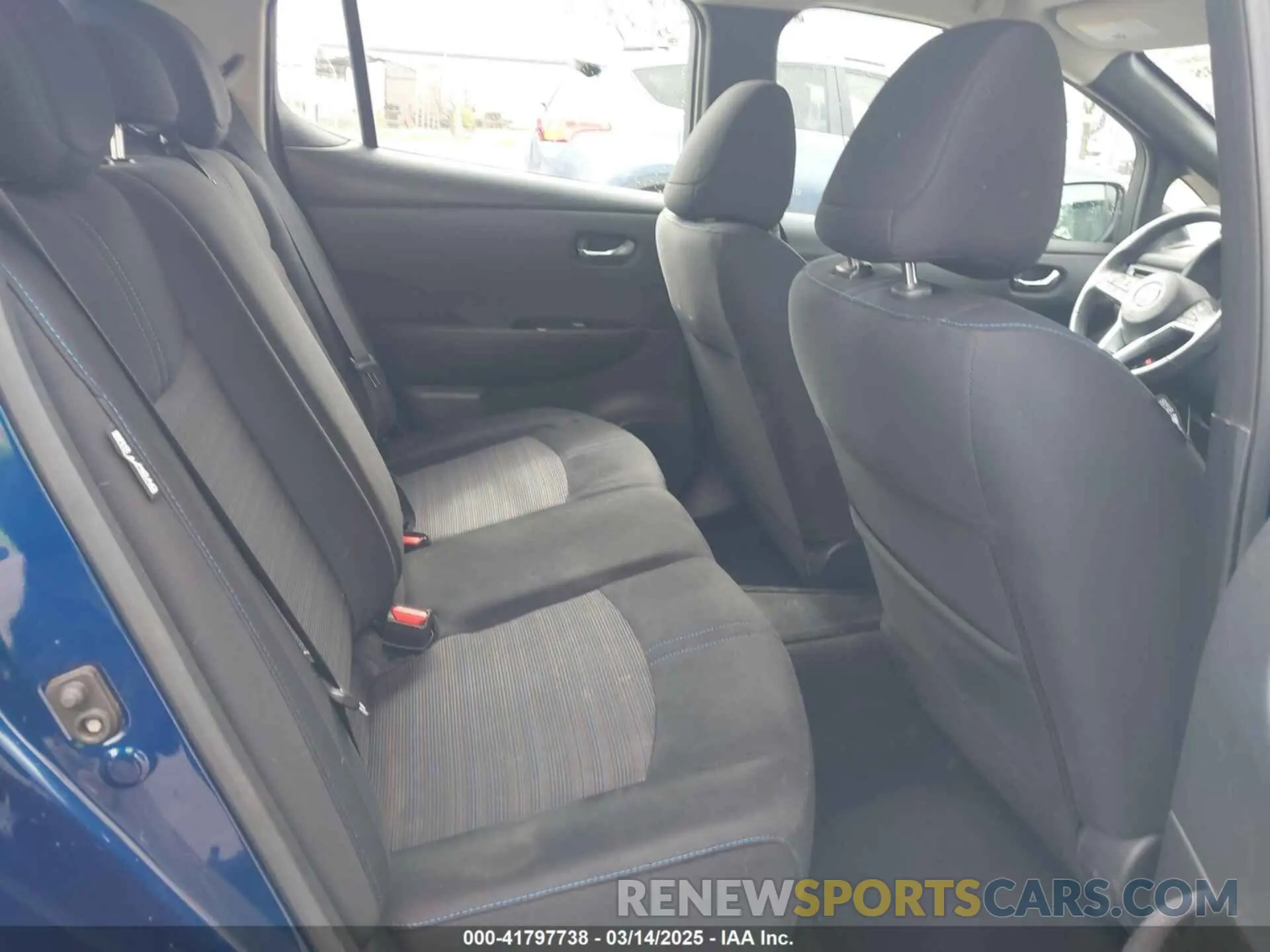 8 Photograph of a damaged car 1N4AZ1CP6LC307500 NISSAN LEAF 2020