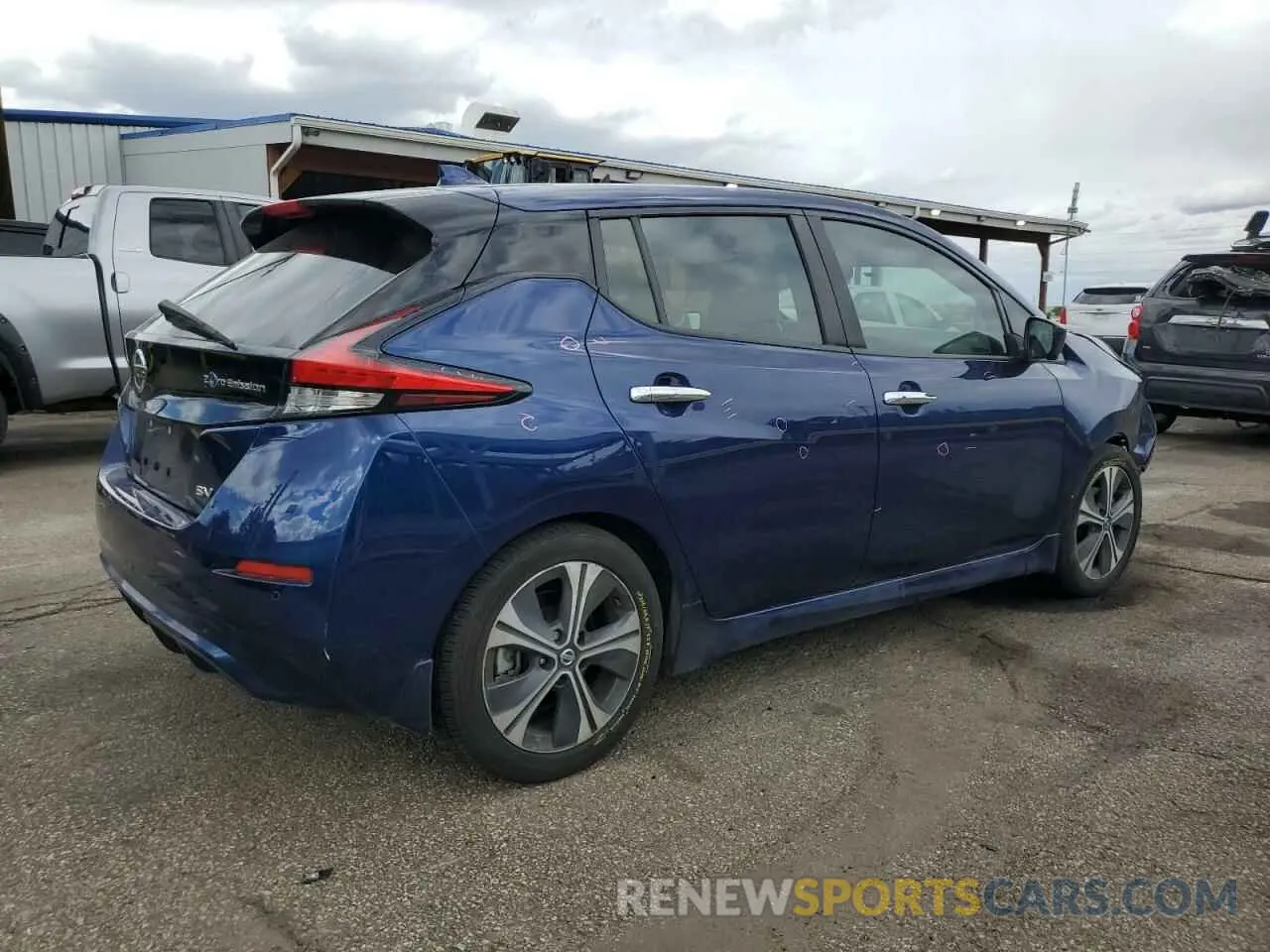 3 Photograph of a damaged car 1N4AZ1CP8LC310060 NISSAN LEAF 2020