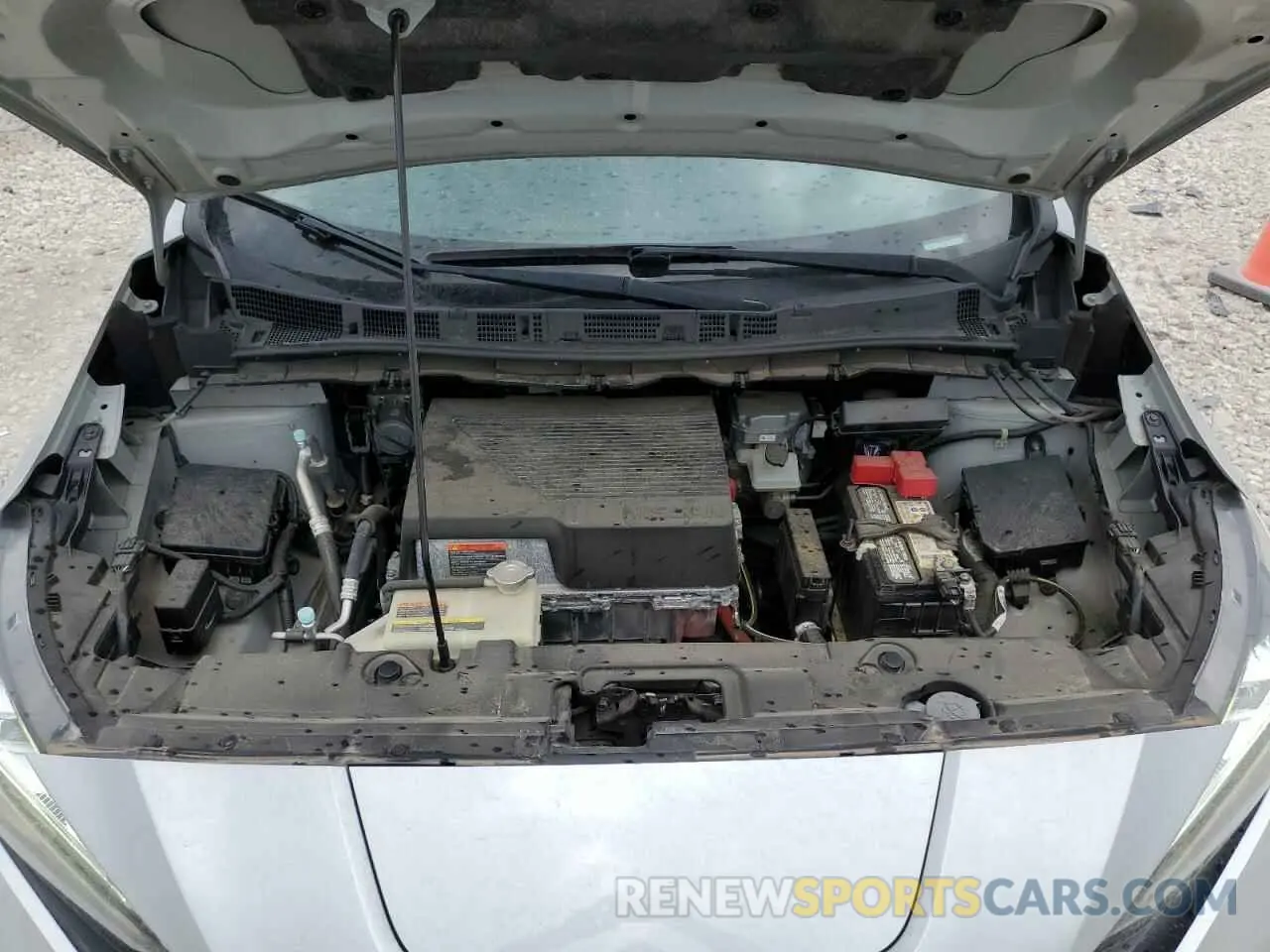11 Photograph of a damaged car 1N4AZ1CP8LC310110 NISSAN LEAF 2020