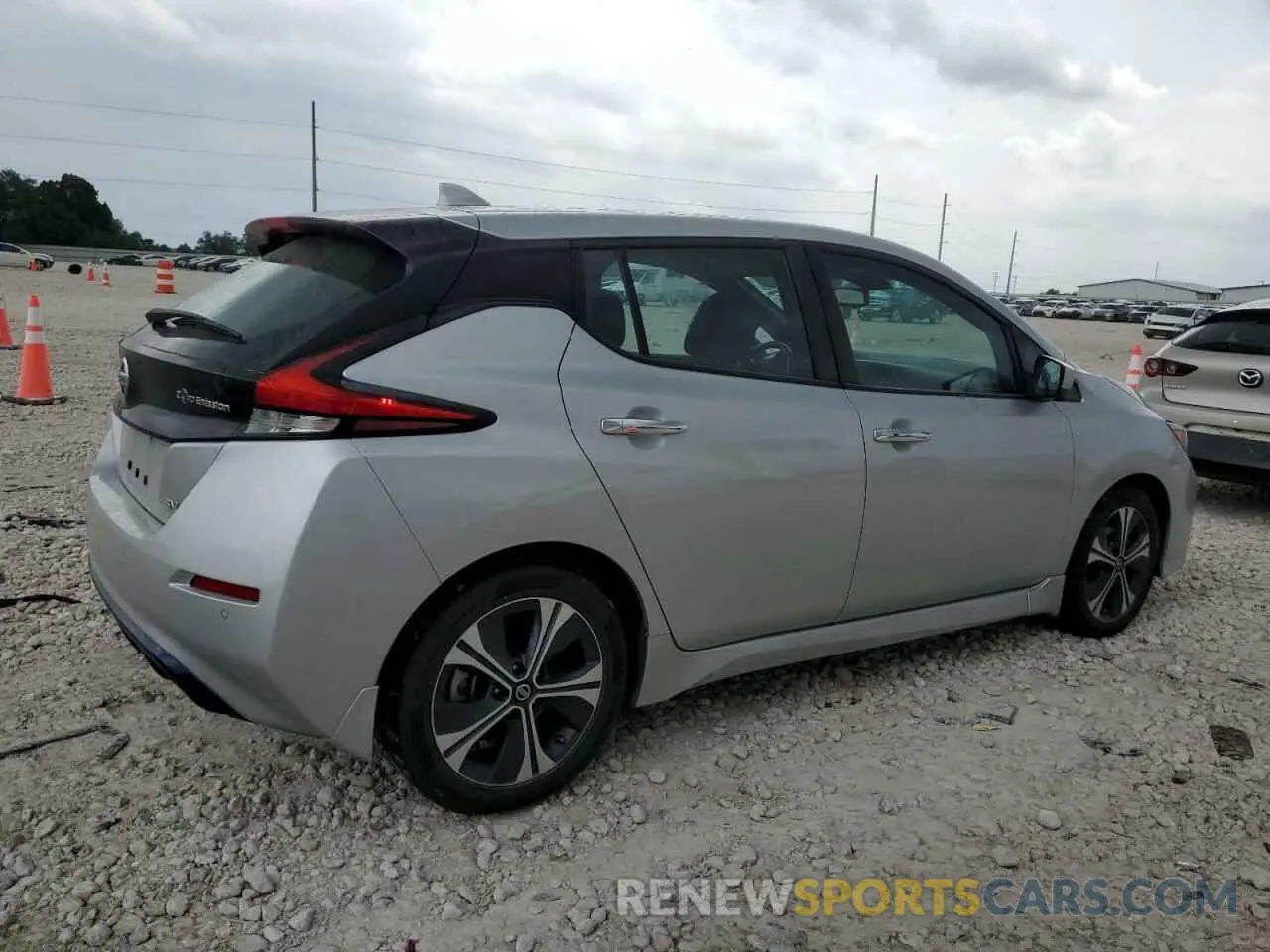 3 Photograph of a damaged car 1N4AZ1CP8LC310110 NISSAN LEAF 2020