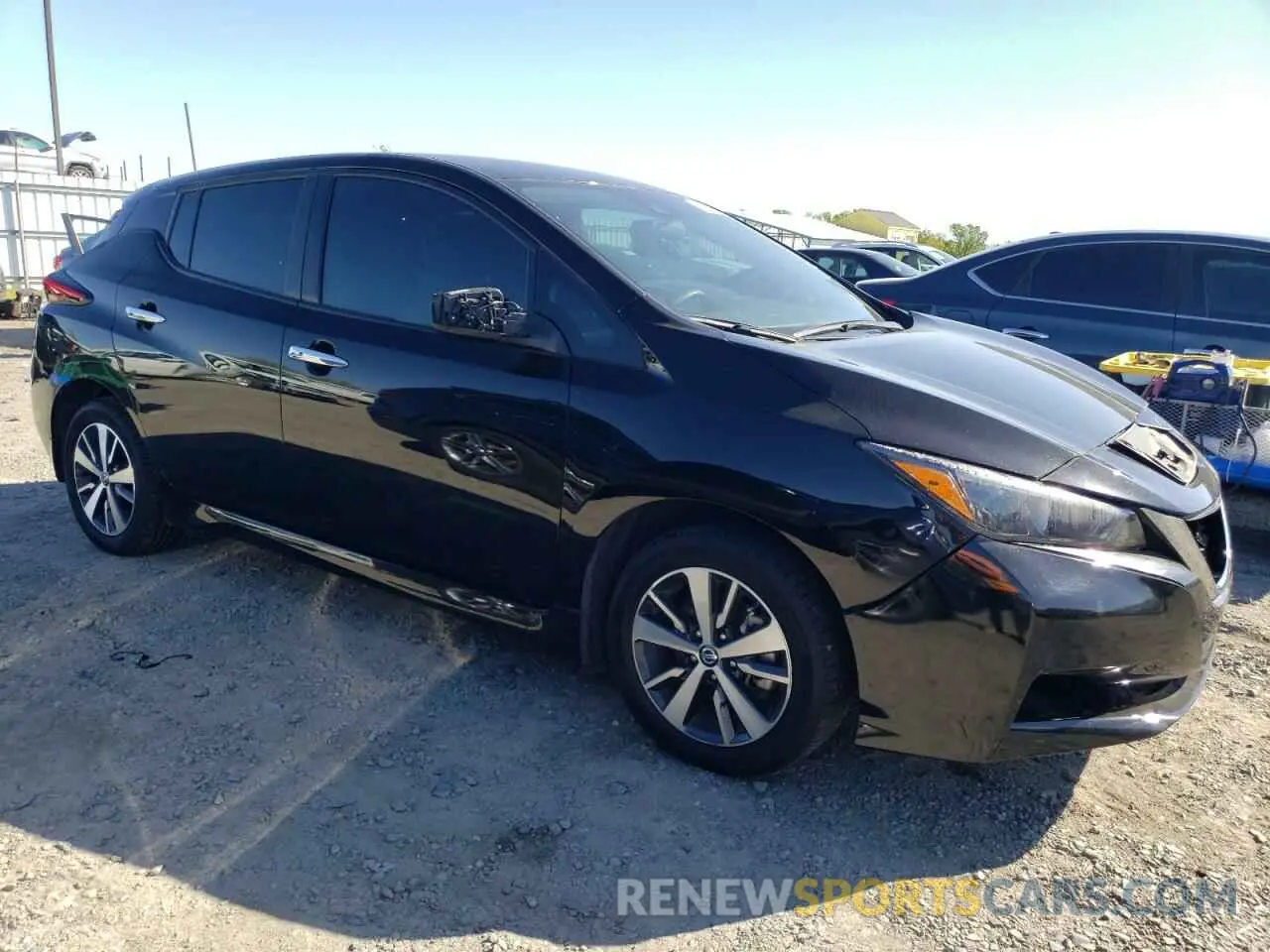 4 Photograph of a damaged car 1N4BZ1BP8LC305334 NISSAN LEAF 2020