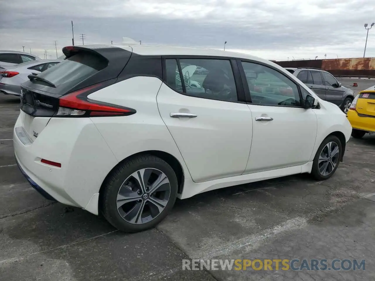 3 Photograph of a damaged car 1N4BZ1CP2LC301620 NISSAN LEAF 2020