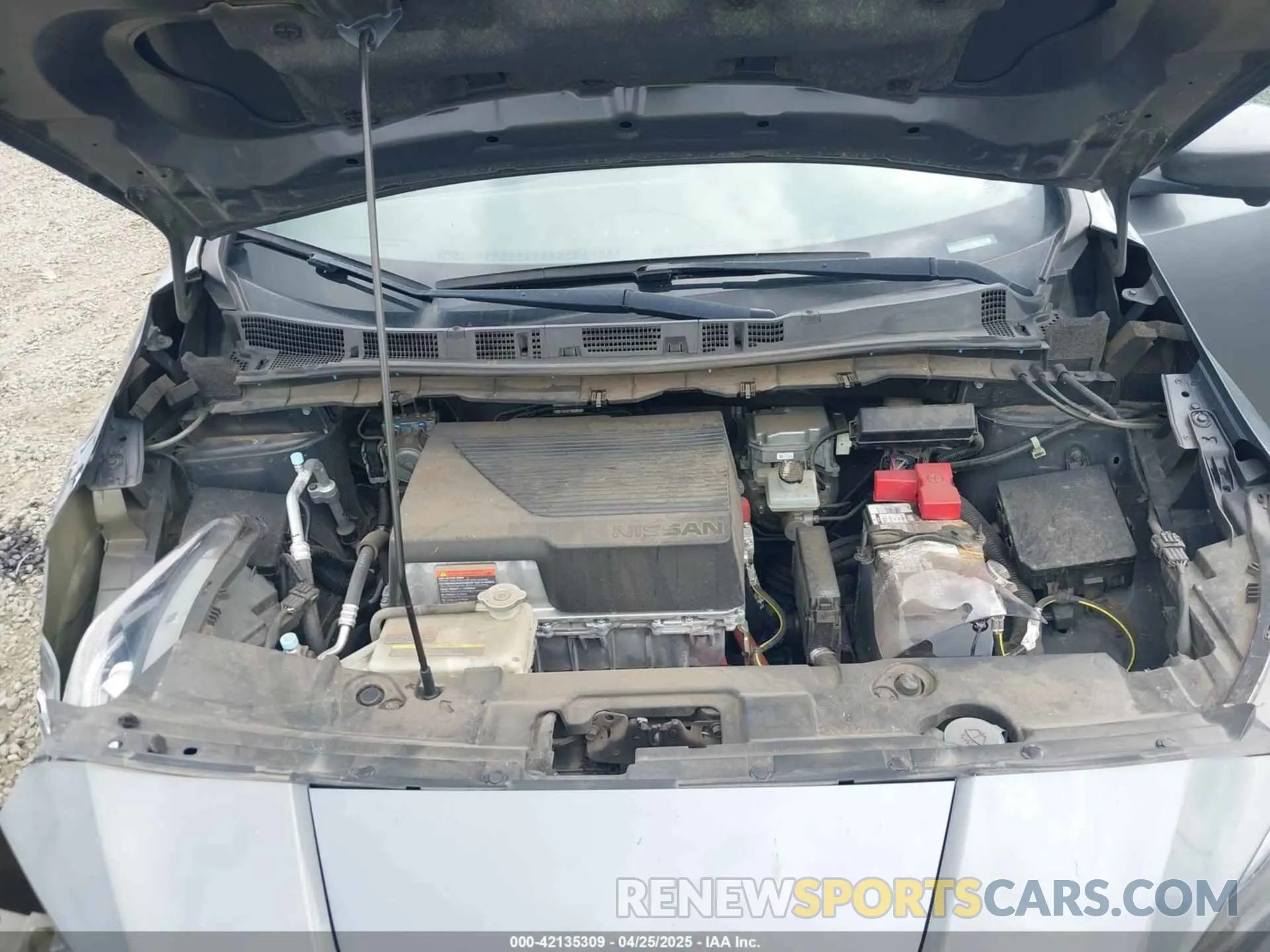 10 Photograph of a damaged car 1N4BZ1CP6LC304083 NISSAN LEAF 2020