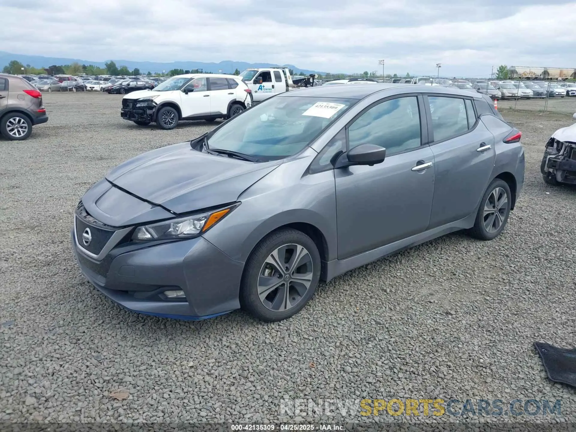 2 Photograph of a damaged car 1N4BZ1CP6LC304083 NISSAN LEAF 2020