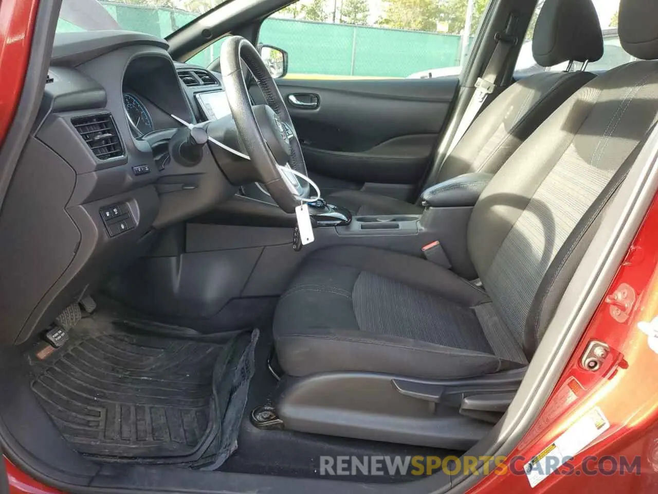 7 Photograph of a damaged car 1N4BZ1CP7LC307977 NISSAN LEAF 2020