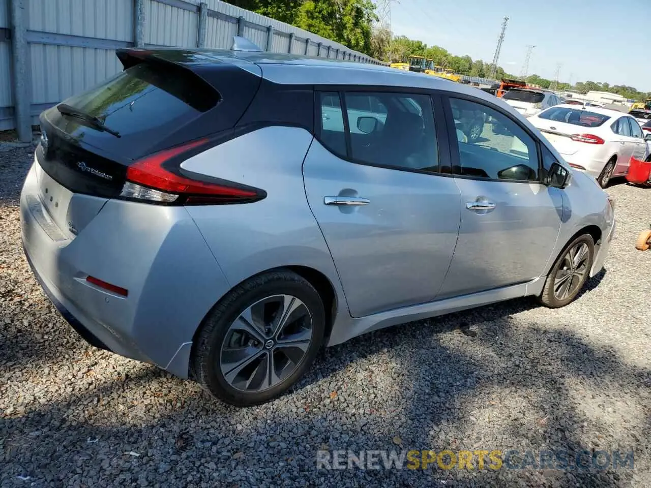 3 Photograph of a damaged car 1N4BZ1DP1LC304135 NISSAN LEAF 2020