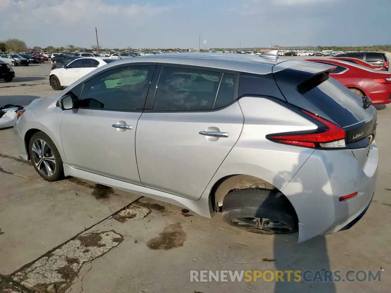 2 Photograph of a damaged car 1N4BZ1DP3LC311734 NISSAN LEAF 2020