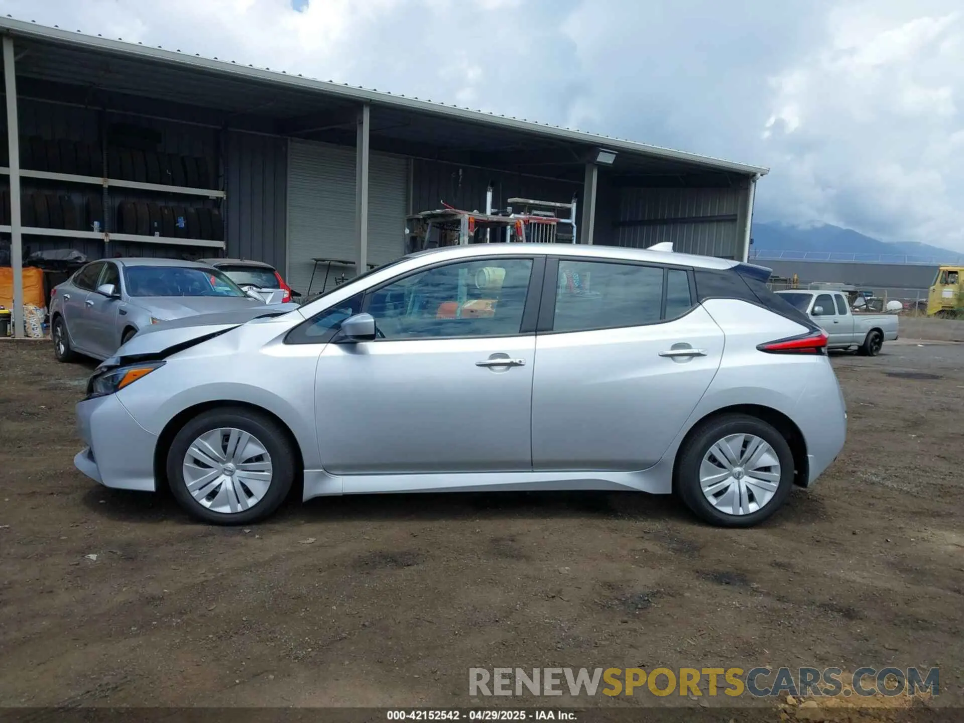 14 Photograph of a damaged car 1N4AZ1BV1MC554277 NISSAN LEAF 2021