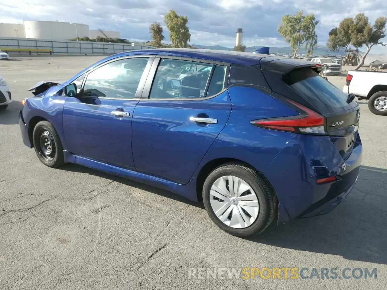 2 Photograph of a damaged car 1N4AZ1BV1MC556031 NISSAN LEAF 2021