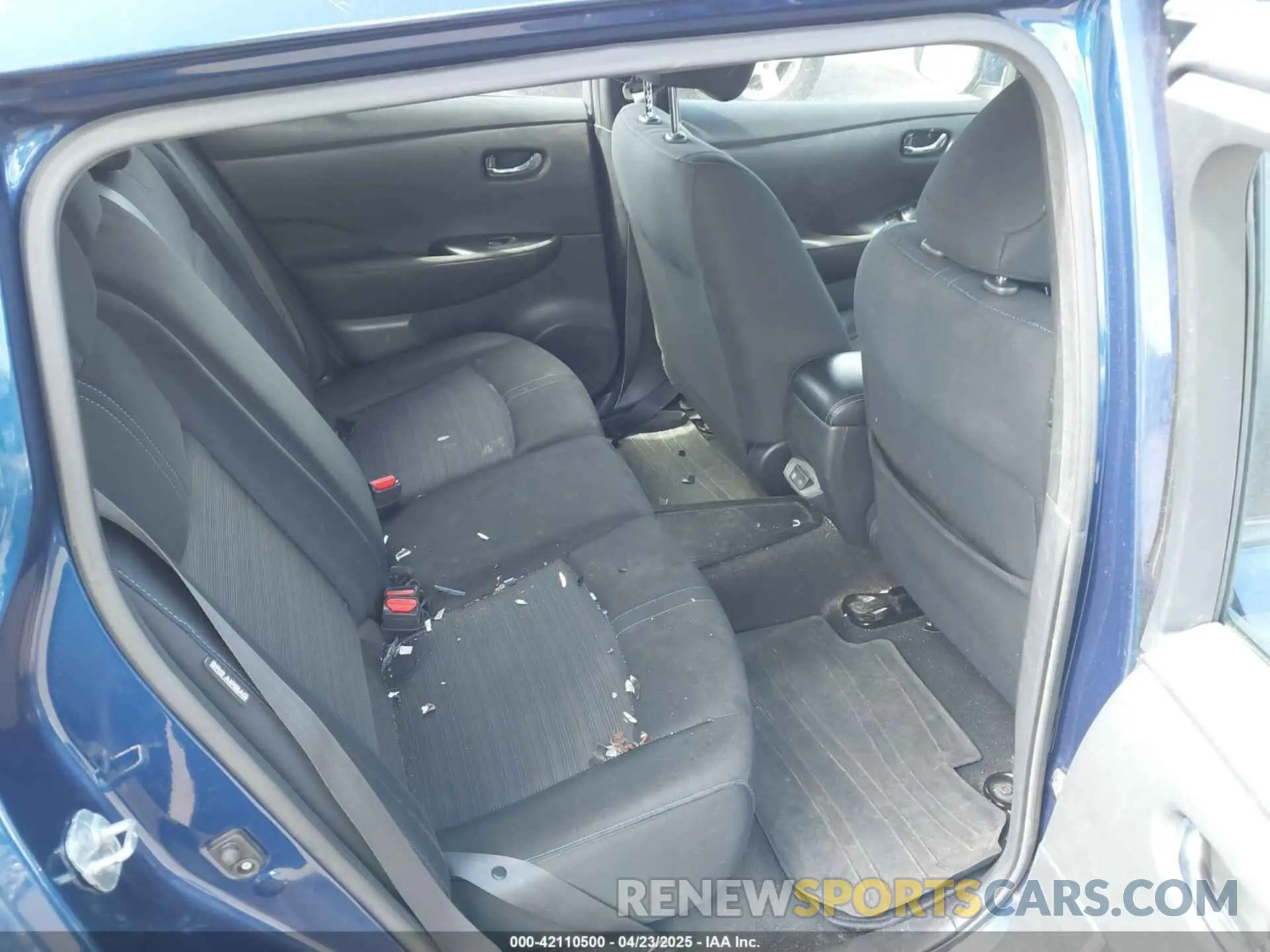 8 Photograph of a damaged car 1N4AZ1BV9MC554222 NISSAN LEAF 2021