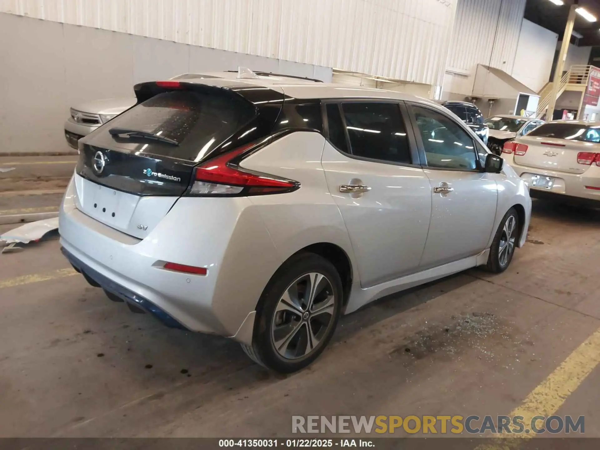 4 Photograph of a damaged car 1N4AZ1CV0MC555709 NISSAN LEAF 2021