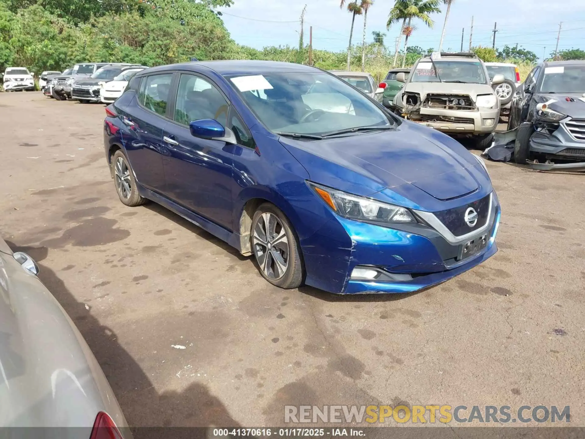 1 Photograph of a damaged car 1N4AZ1CV3MC555204 NISSAN LEAF 2021