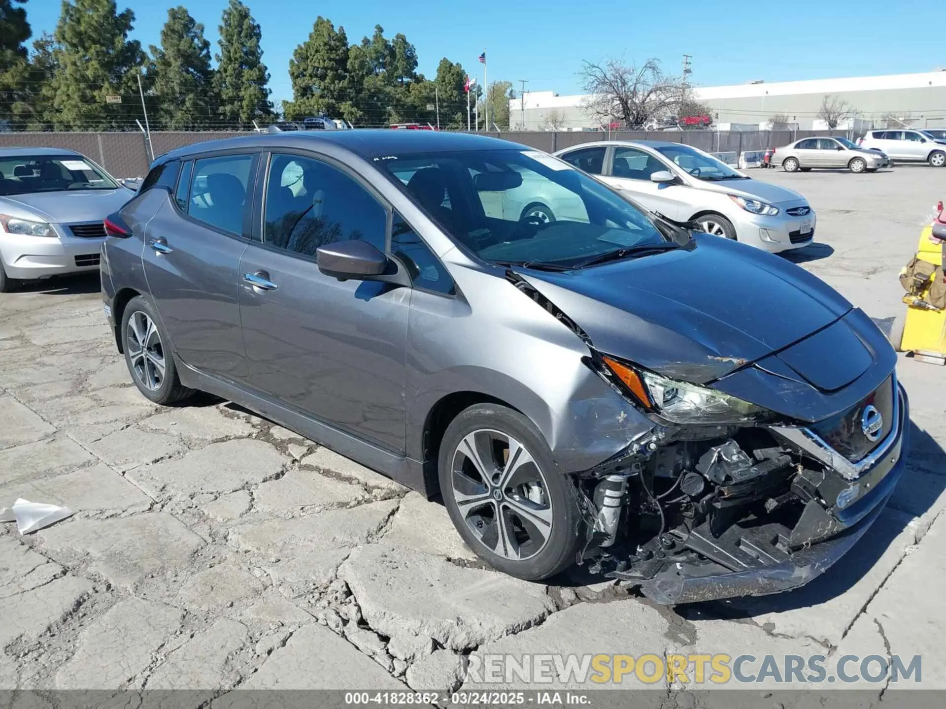 1 Photograph of a damaged car 1N4AZ1CV4MC551890 NISSAN LEAF 2021