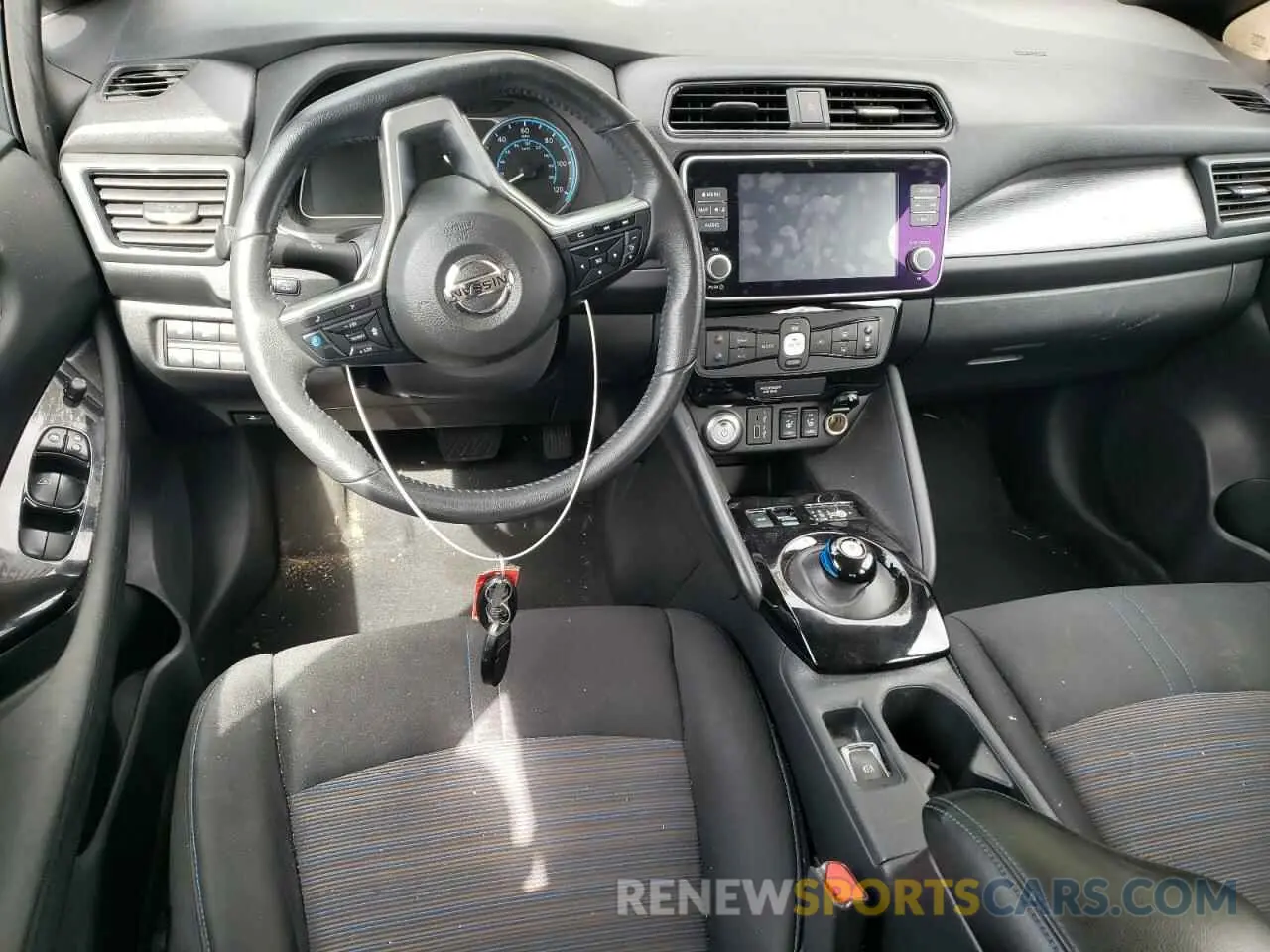 8 Photograph of a damaged car 1N4AZ1CVXMC553109 NISSAN LEAF 2021
