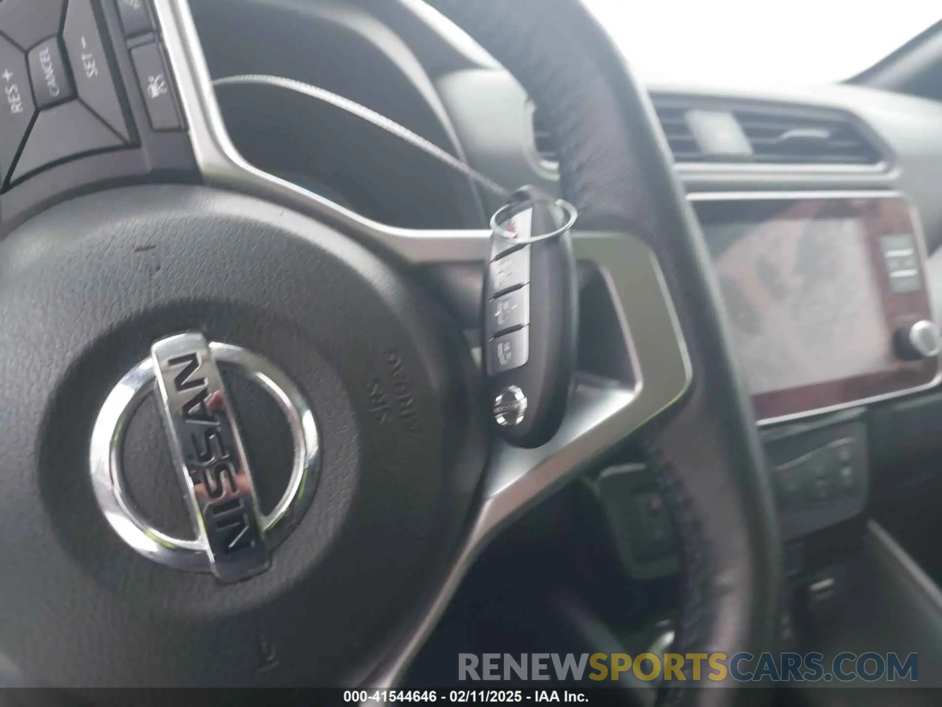 11 Photograph of a damaged car 1N4AZ1CVXMC557032 NISSAN LEAF 2021