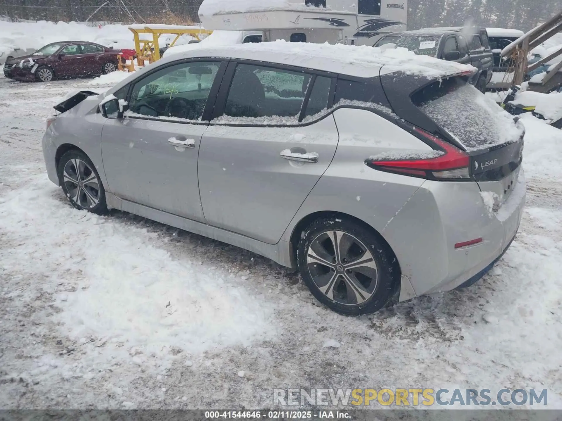3 Photograph of a damaged car 1N4AZ1CVXMC557032 NISSAN LEAF 2021