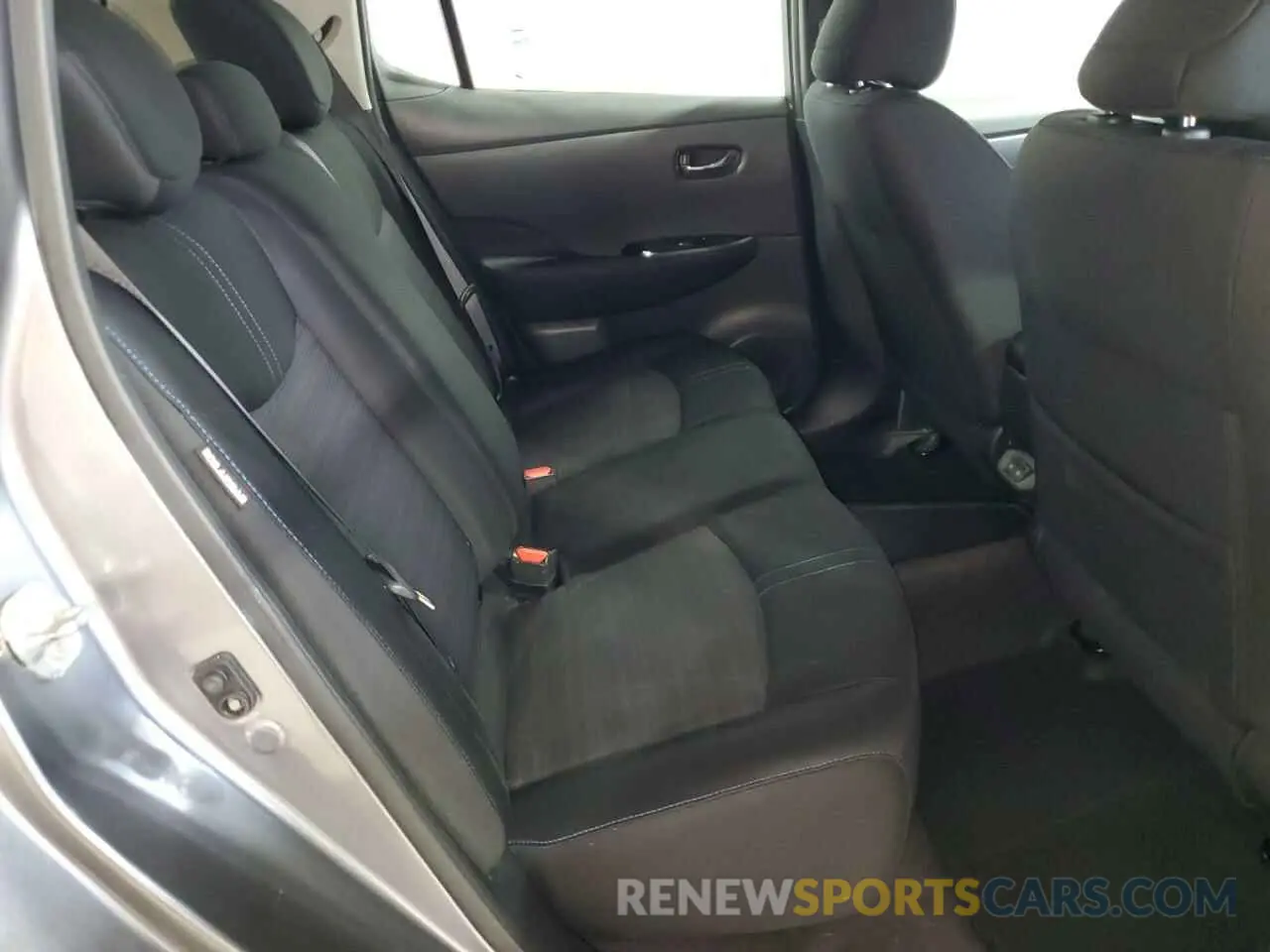 11 Photograph of a damaged car 1N4BZ1CV6MC553676 NISSAN LEAF 2021