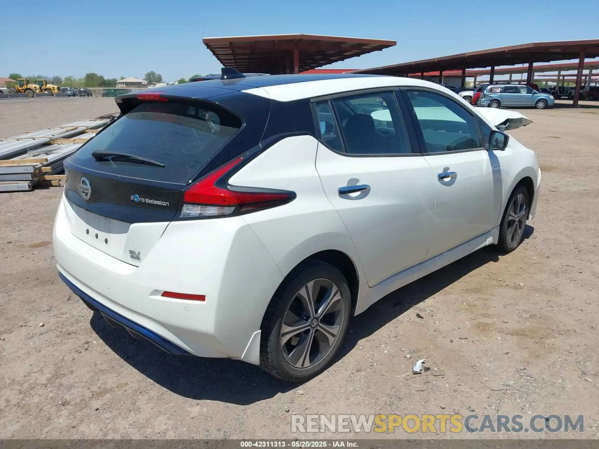 4 Photograph of a damaged car 1N4BZ1CV7MC551533 NISSAN LEAF 2021