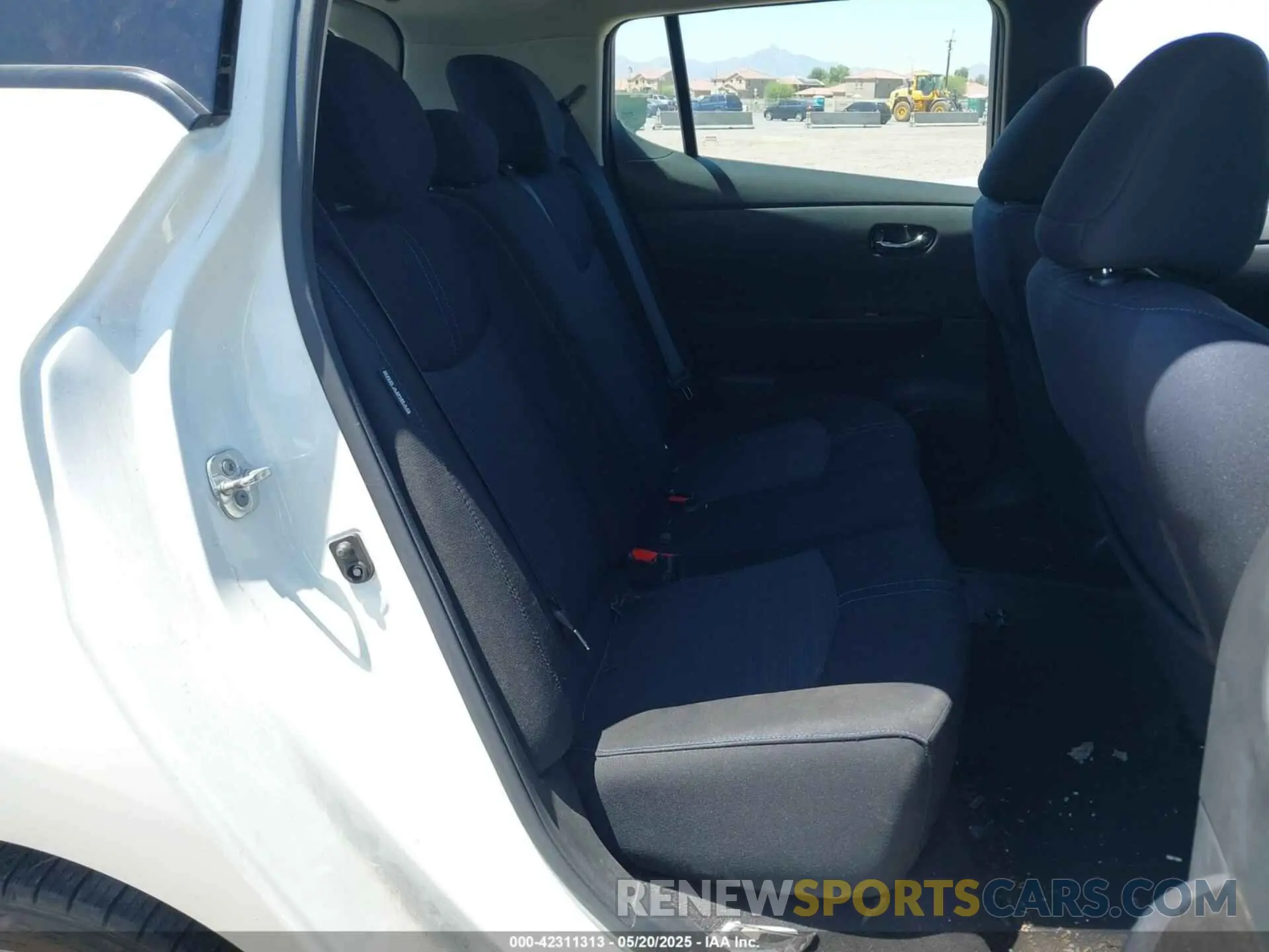8 Photograph of a damaged car 1N4BZ1CV7MC551533 NISSAN LEAF 2021