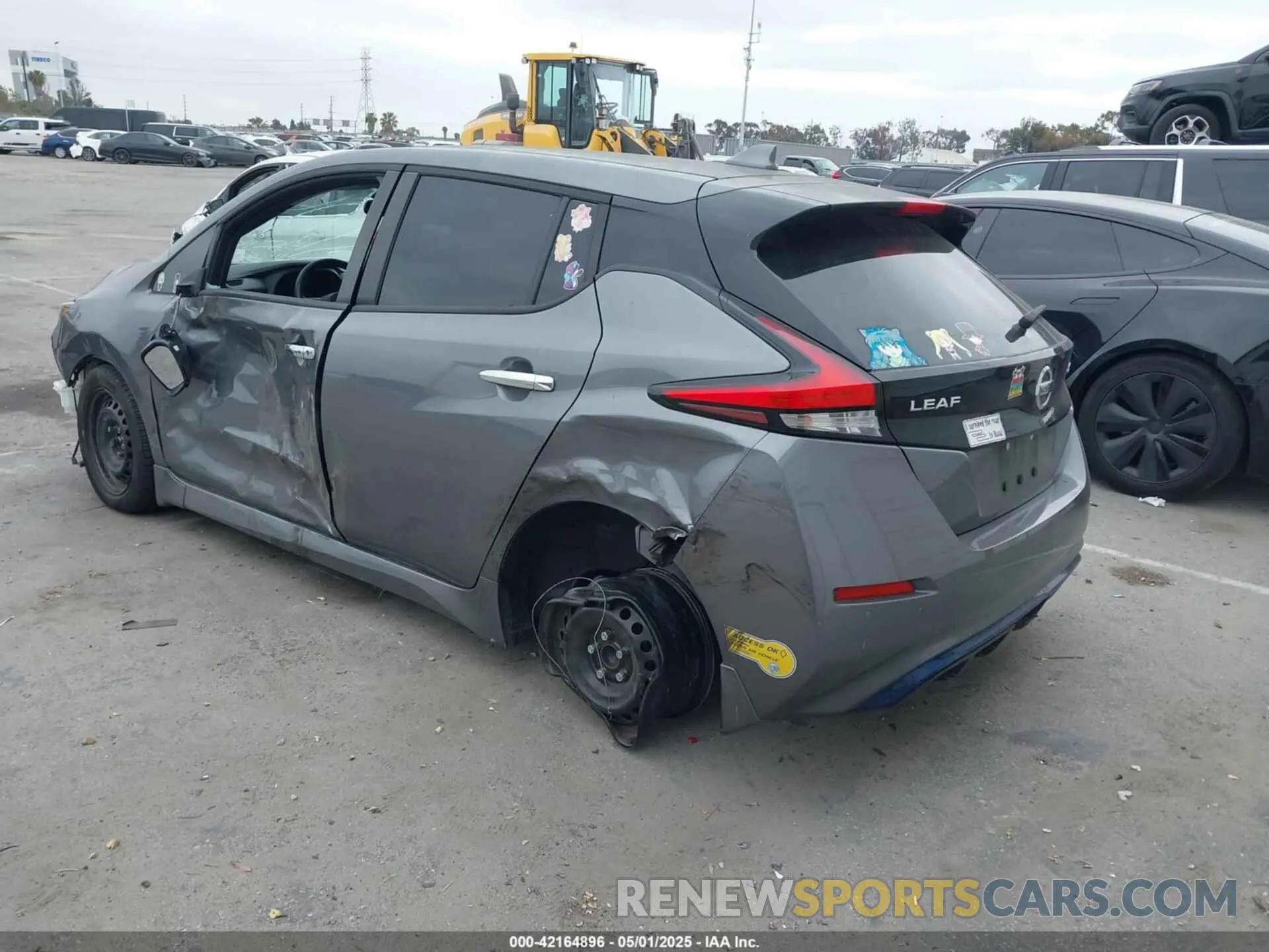 3 Photograph of a damaged car 1N4AZ1BV2NC557836 NISSAN LEAF 2022