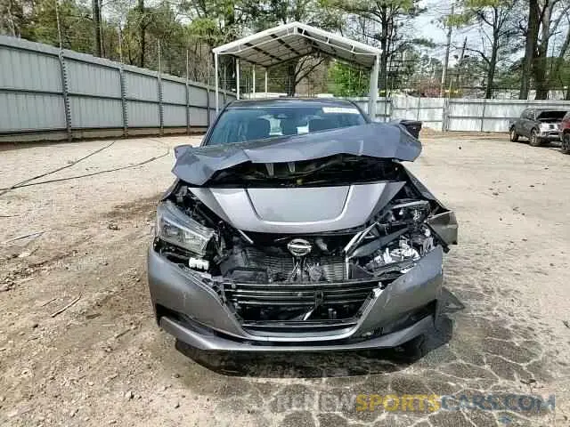 13 Photograph of a damaged car 1N4AZ1BV2NC558484 NISSAN LEAF 2022