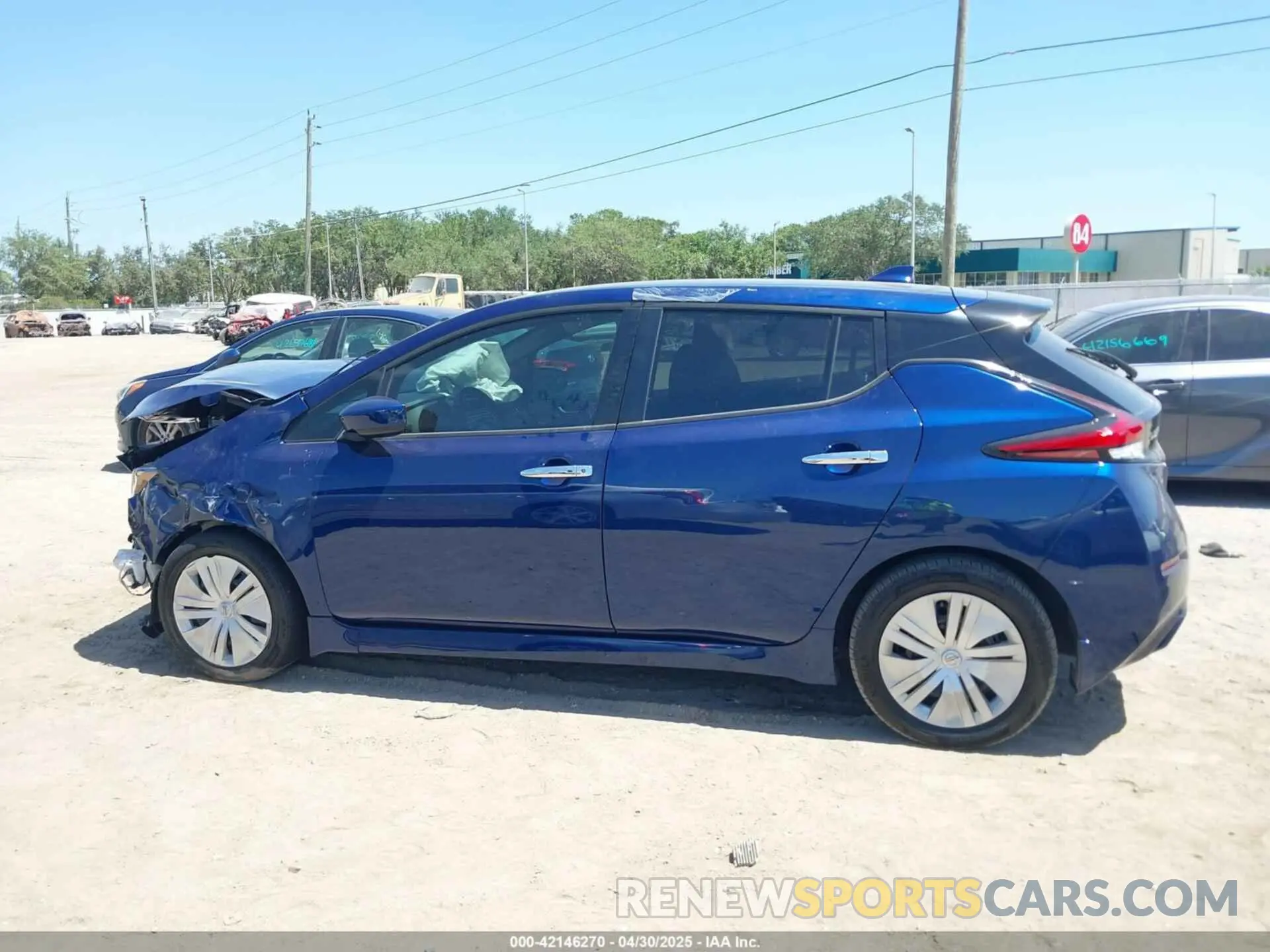 15 Photograph of a damaged car 1N4AZ1BV3NC564052 NISSAN LEAF 2022