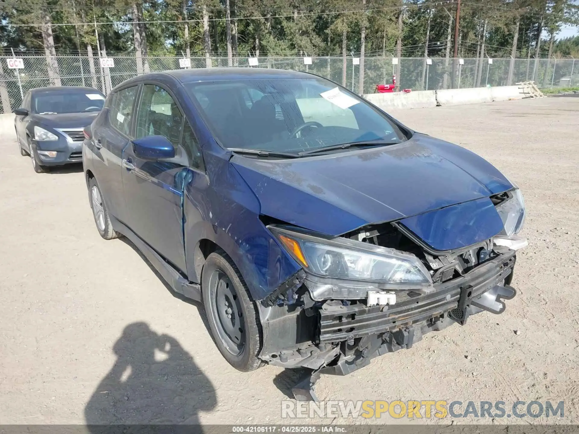 1 Photograph of a damaged car 1N4AZ1BV6NC555913 NISSAN LEAF 2022