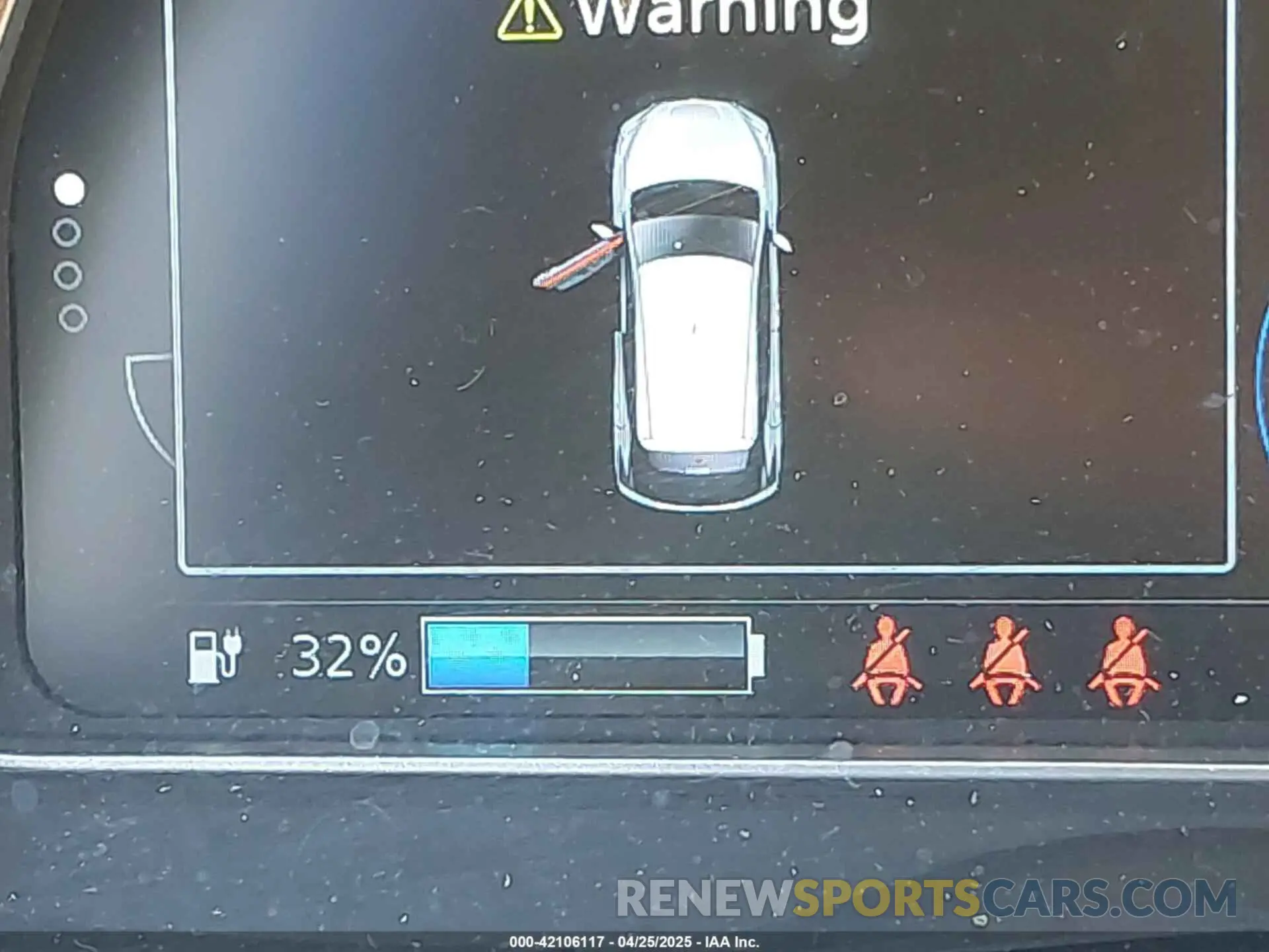 17 Photograph of a damaged car 1N4AZ1BV6NC555913 NISSAN LEAF 2022