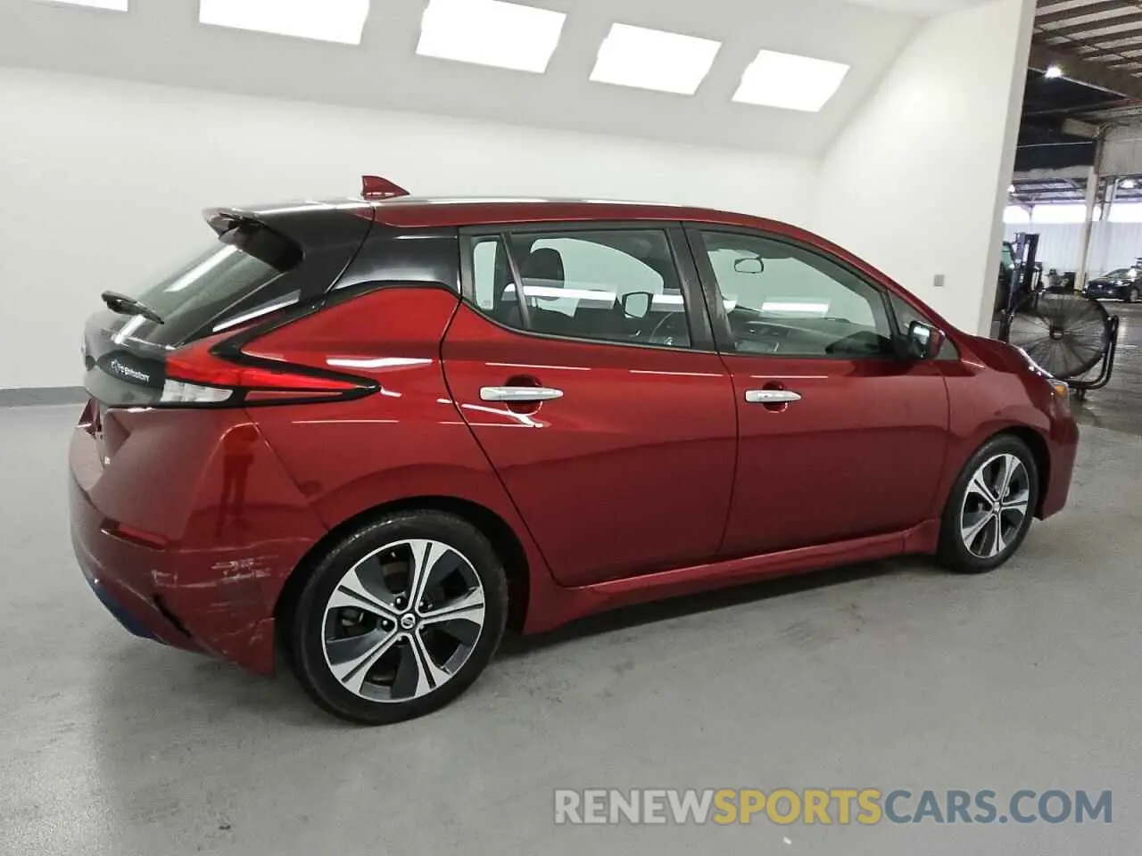 3 Photograph of a damaged car 1N4AZ1CV0NC555078 NISSAN LEAF 2022