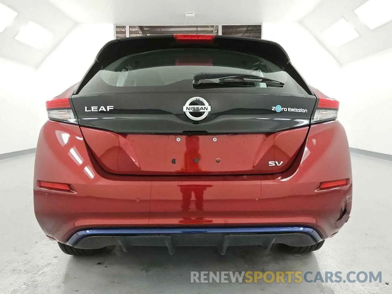6 Photograph of a damaged car 1N4AZ1CV0NC555078 NISSAN LEAF 2022