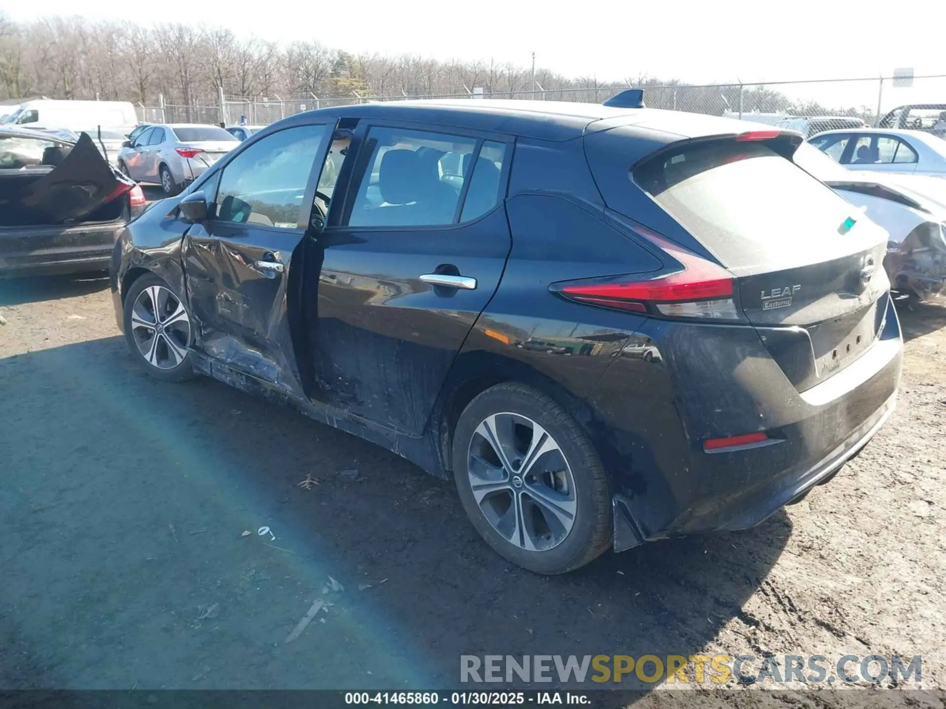 3 Photograph of a damaged car 1N4AZ1CV9NC561705 NISSAN LEAF 2022