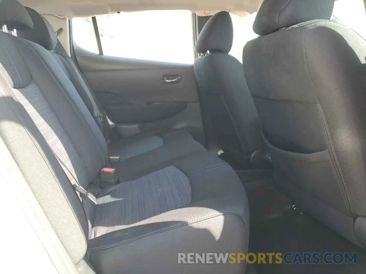 10 Photograph of a damaged car 1N4BZ1BV0NC560707 NISSAN LEAF 2022