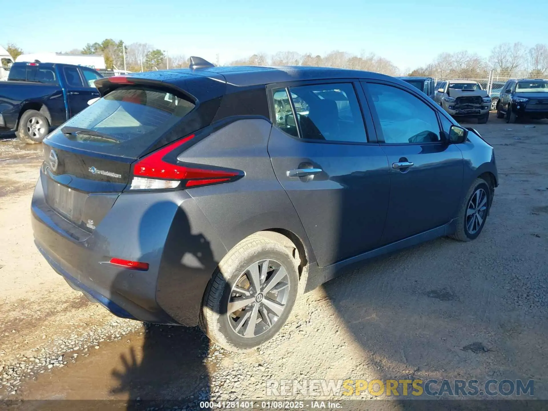 4 Photograph of a damaged car 1N4BZ1BV2NC554567 NISSAN LEAF 2022