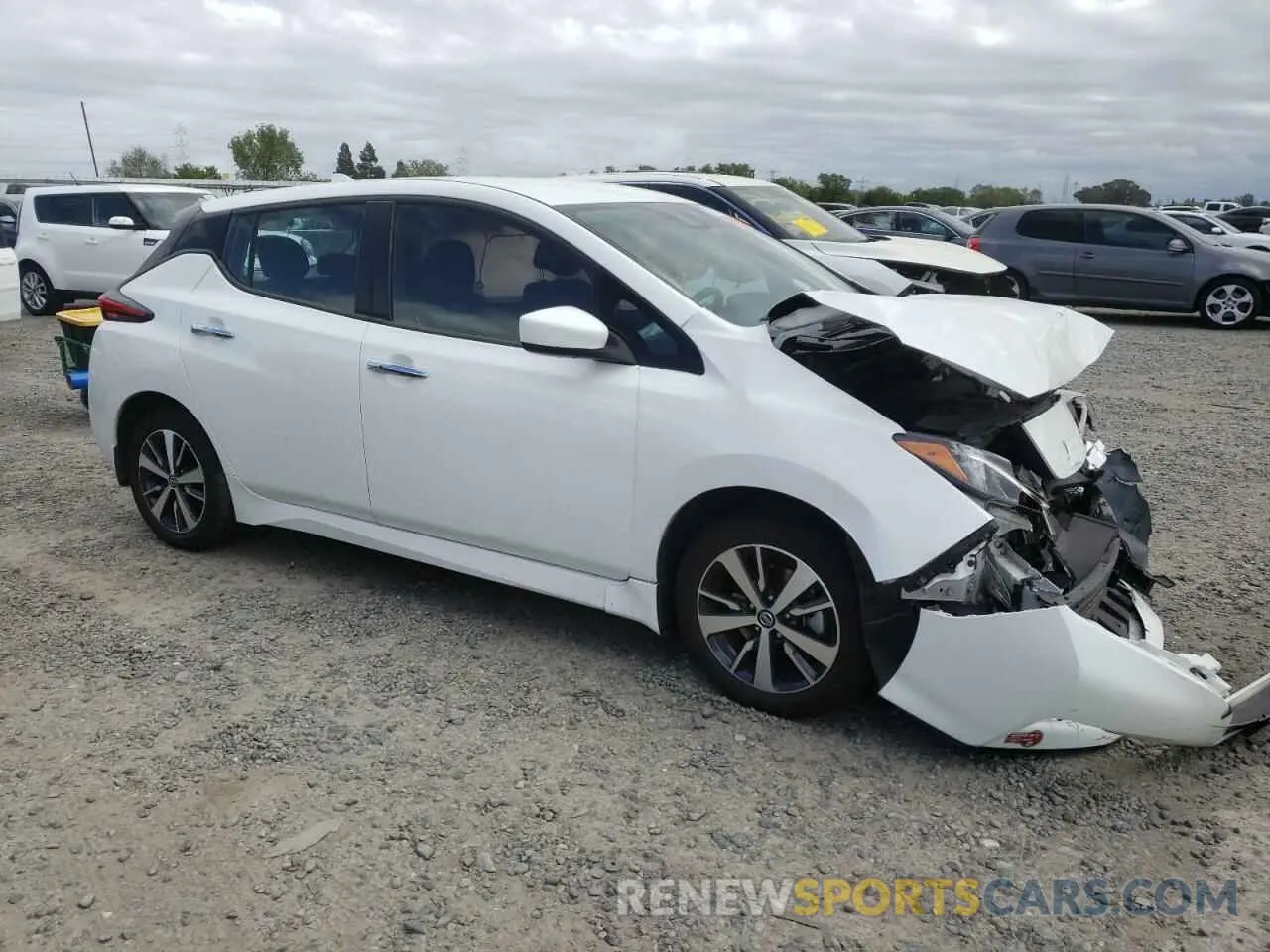 4 Photograph of a damaged car 1N4BZ1BV9NC561645 NISSAN LEAF 2022