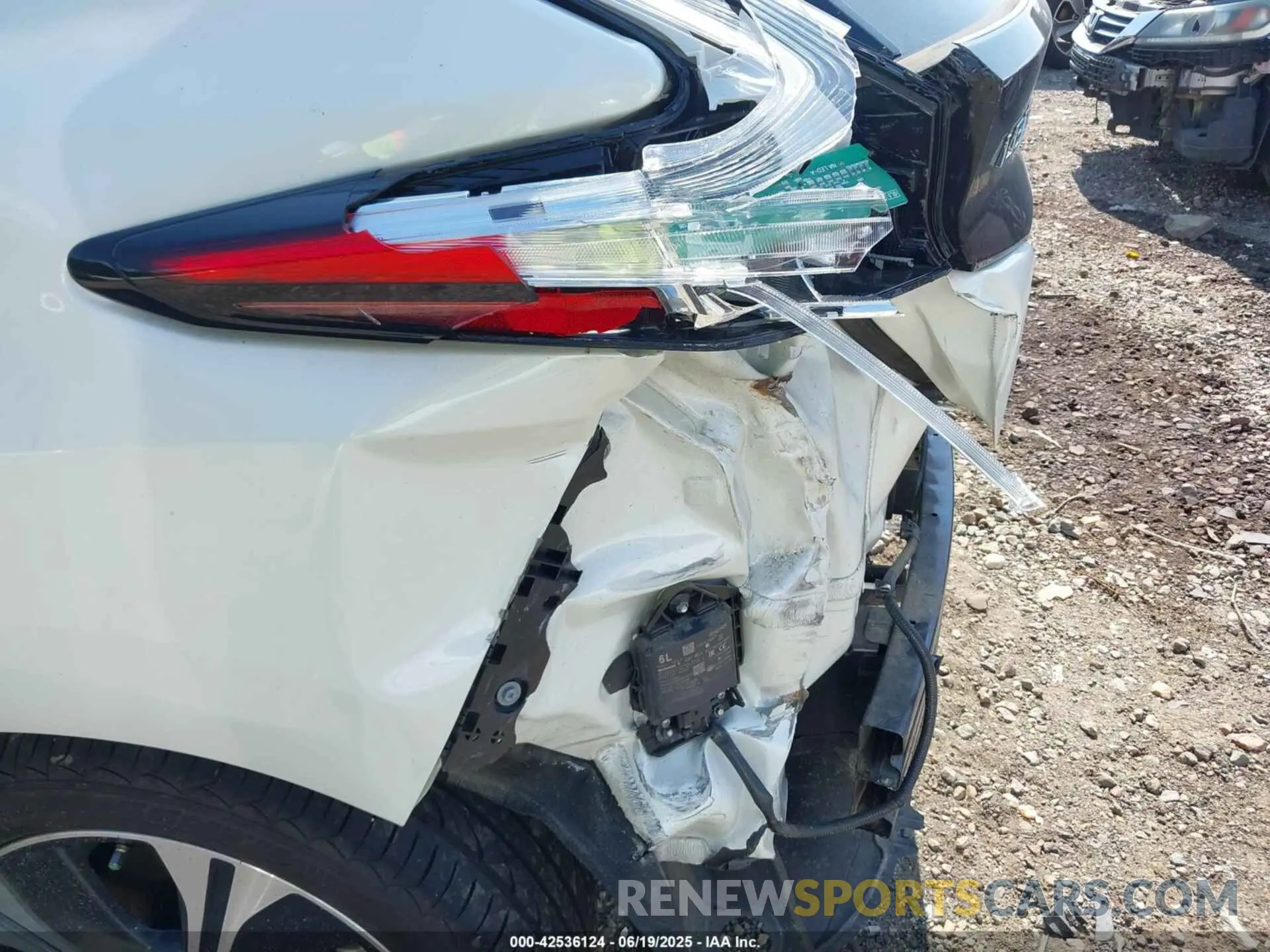23 Photograph of a damaged car 1N4BZ1CV3NC563843 NISSAN LEAF 2022
