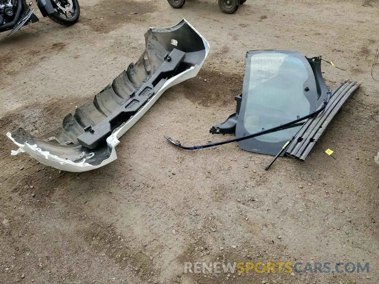 13 Photograph of a damaged car 1N4BZ1CV5NC563634 NISSAN LEAF 2022