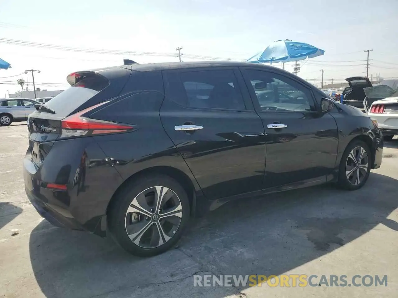 3 Photograph of a damaged car 1N4BZ1CV5NC564234 NISSAN LEAF 2022