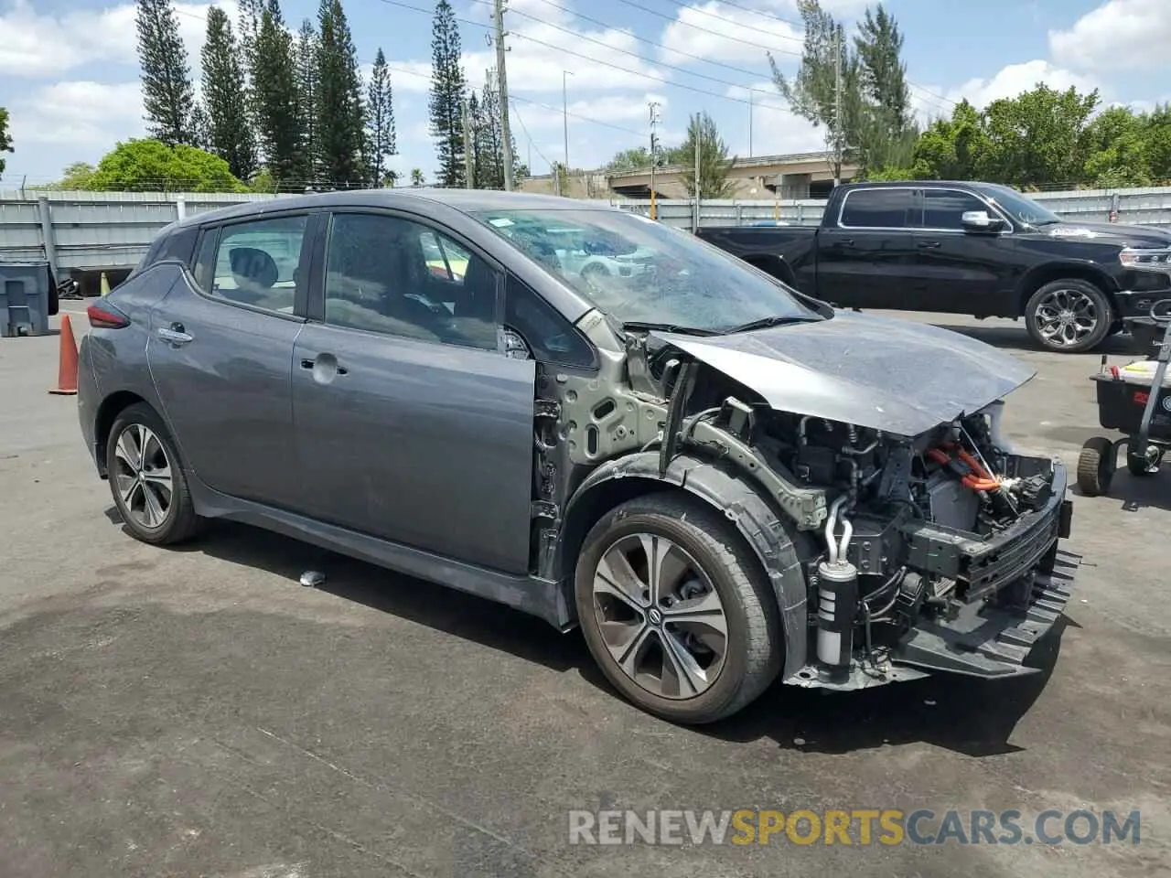 4 Photograph of a damaged car 1N4BZ1CV7NC559312 NISSAN LEAF 2022